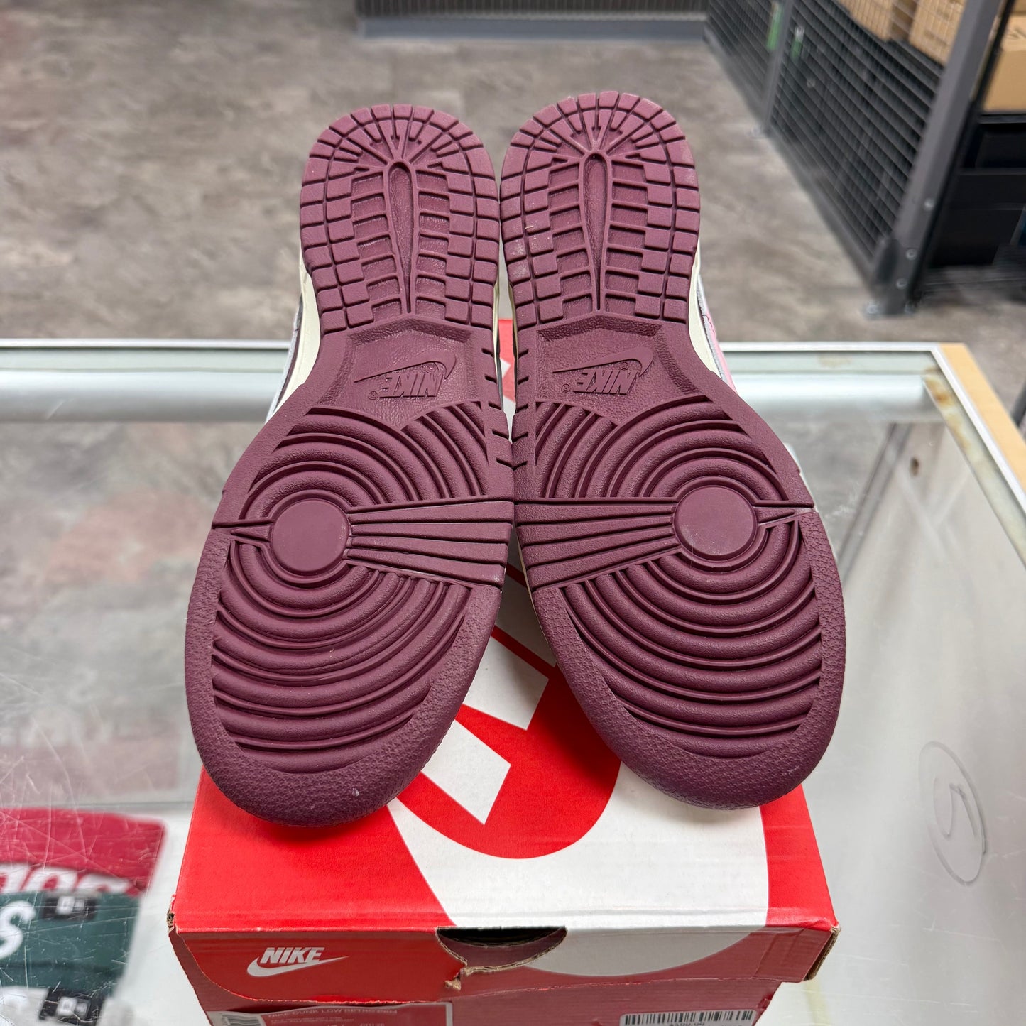 Nike Dunk Low Valentines day (2023)