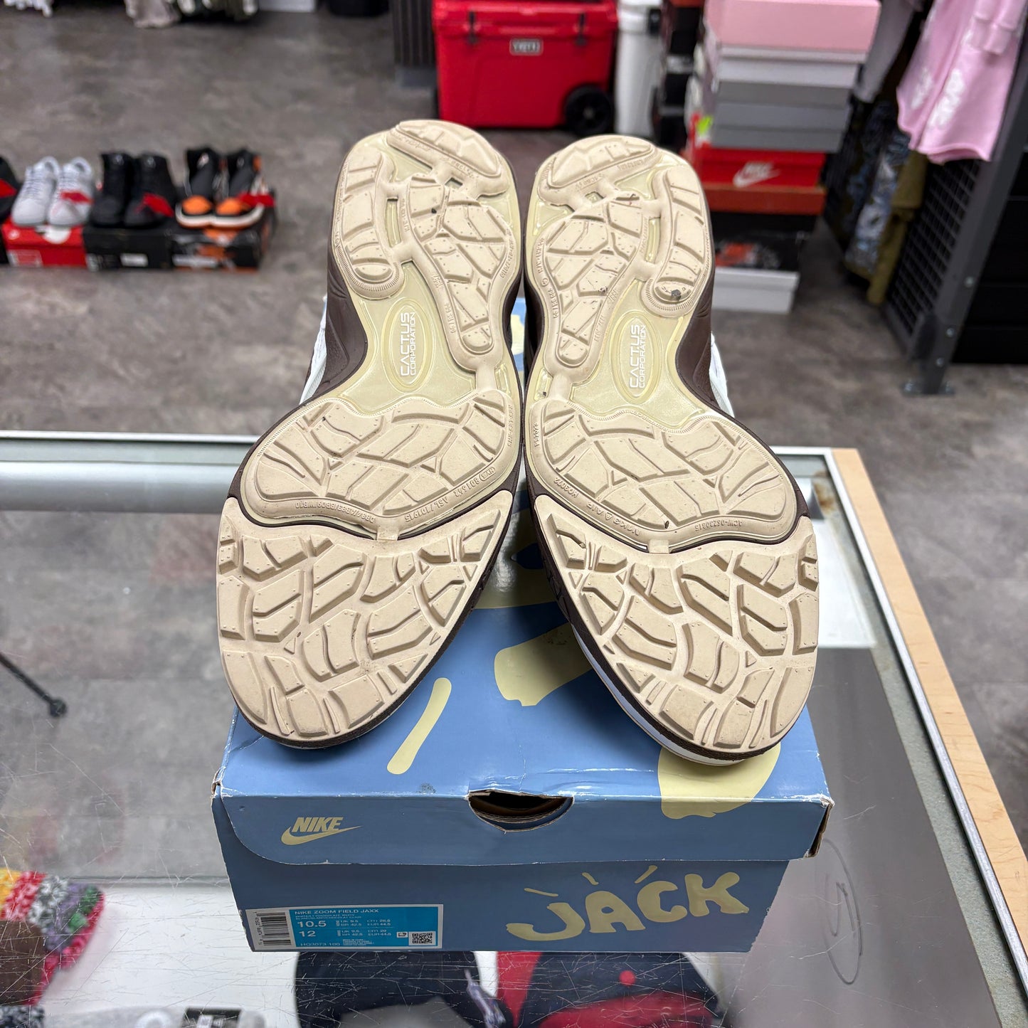 Nike Zoom Field Jaxx Travis Scott Light Chocolate