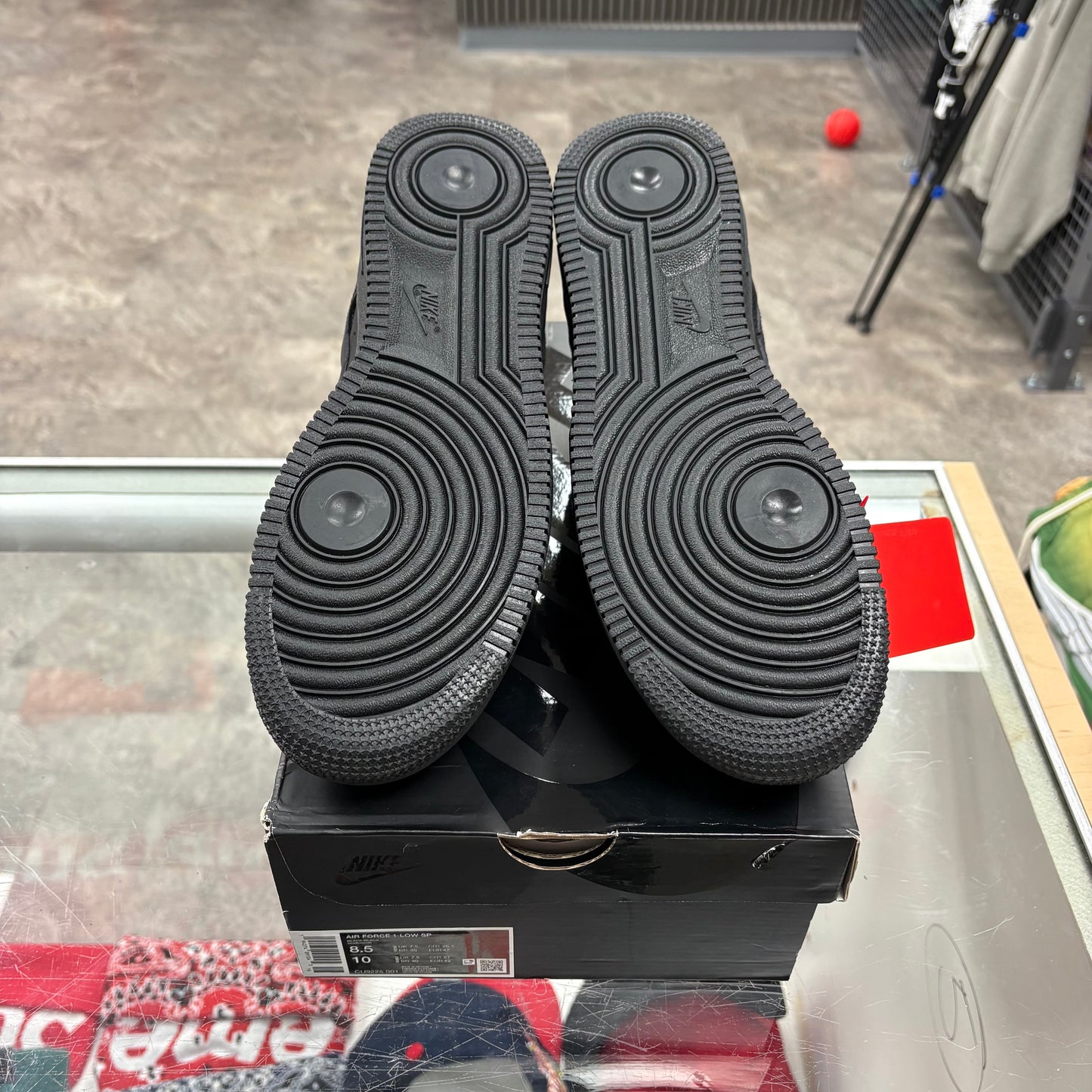 Nike Air Force 1 Low Supreme Black