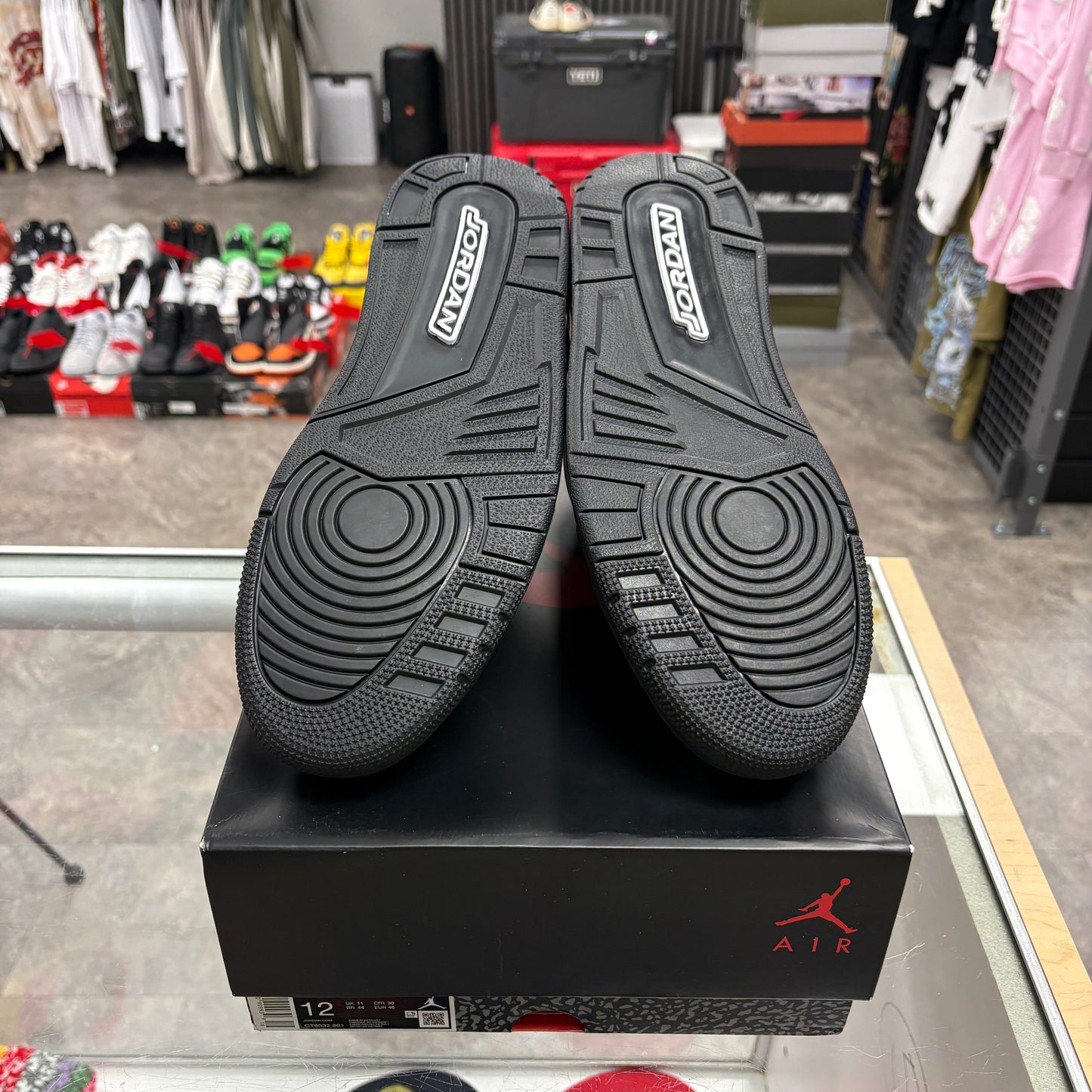 Jordan 3 Retro Black Cat (2025)
