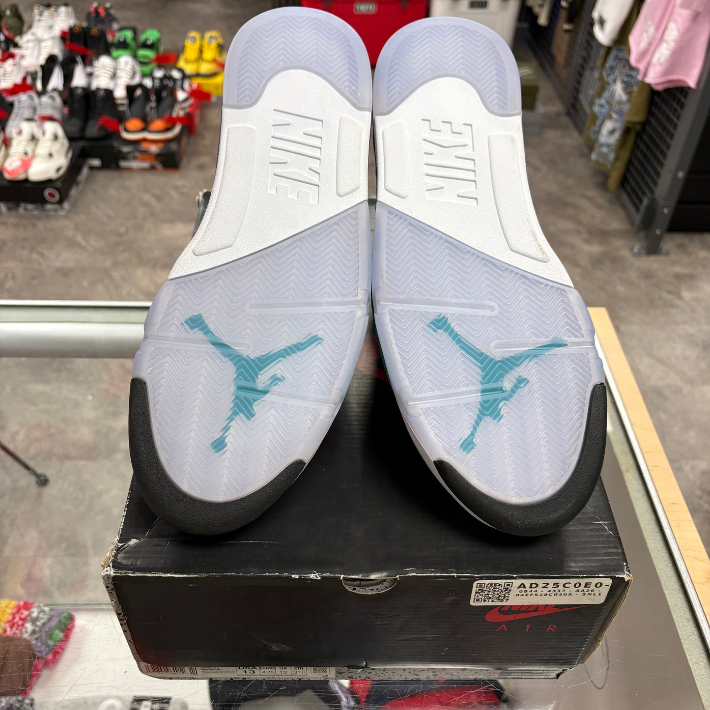 Jordan 5 Retro Grape (2025)