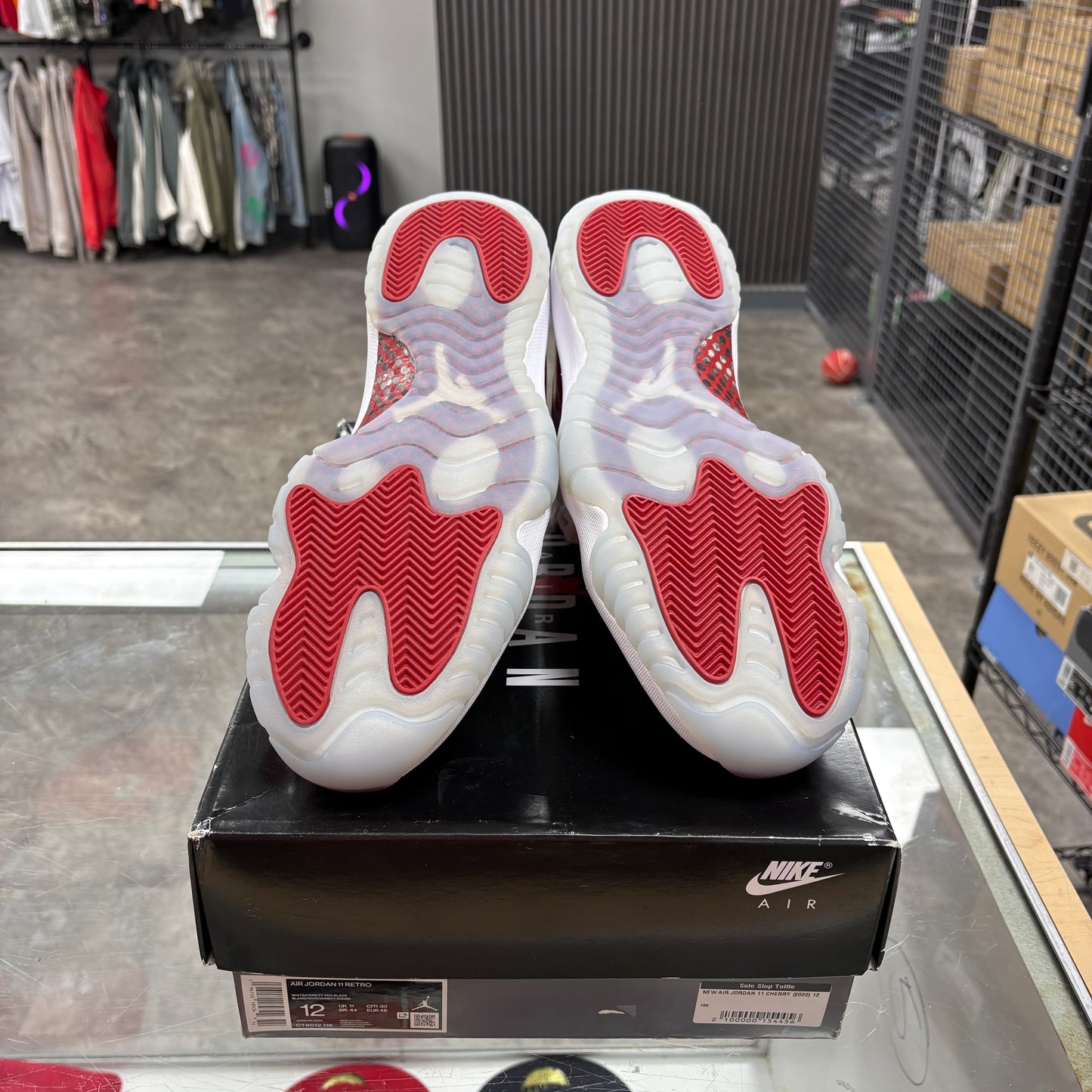 Air Jordan 11 Cherry