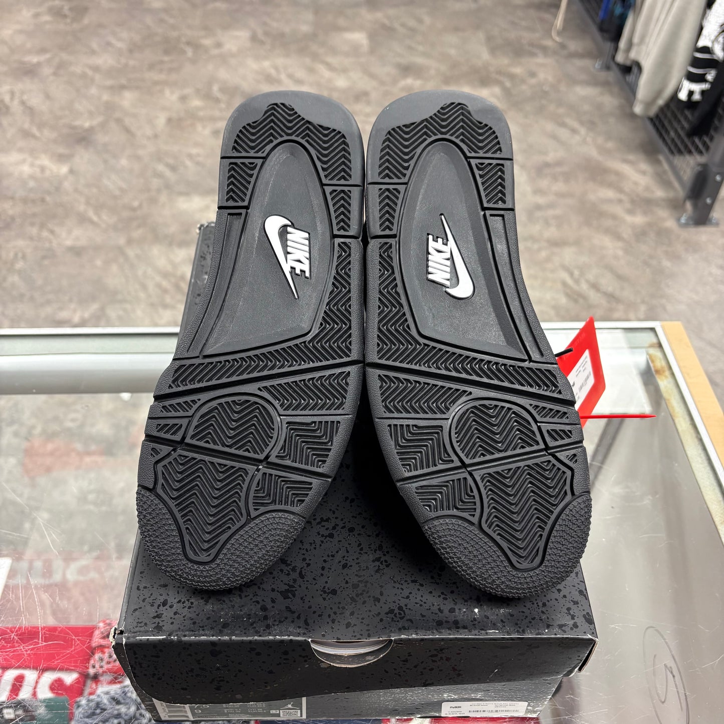 Jordan 4 Retro Black Cat (2025)