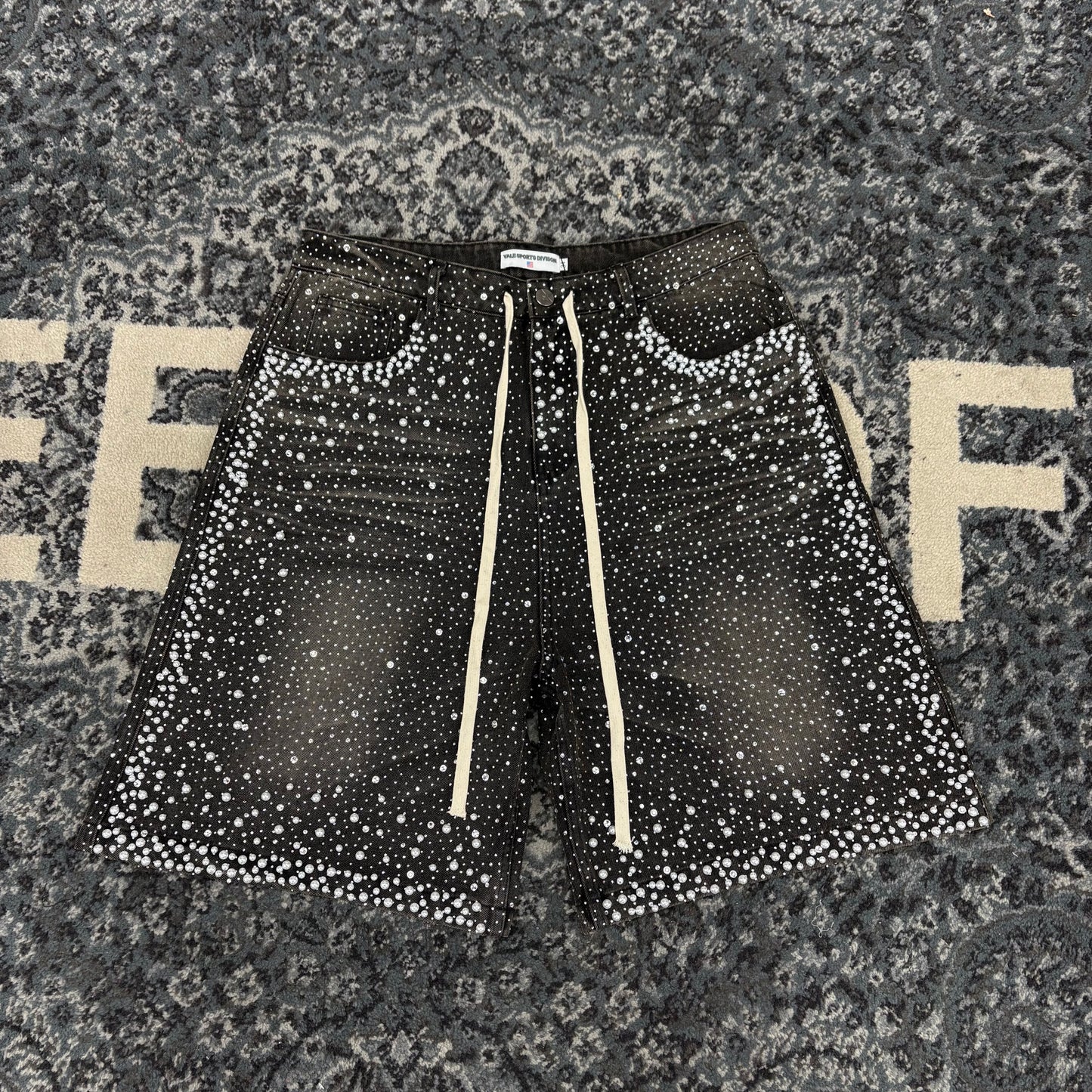 Vale Rainstorm Jorts Black