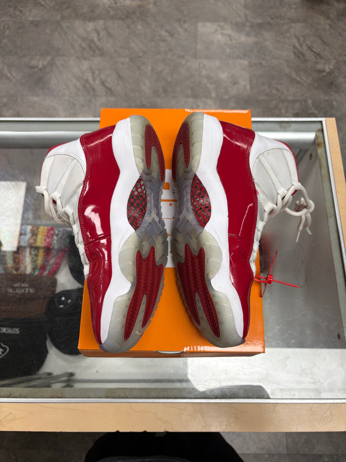 Jordan 11 Retro Cherry (2022)