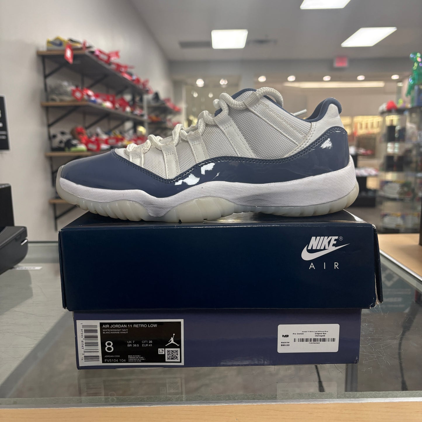 Jordan 11 Retro Low Diffused Blue