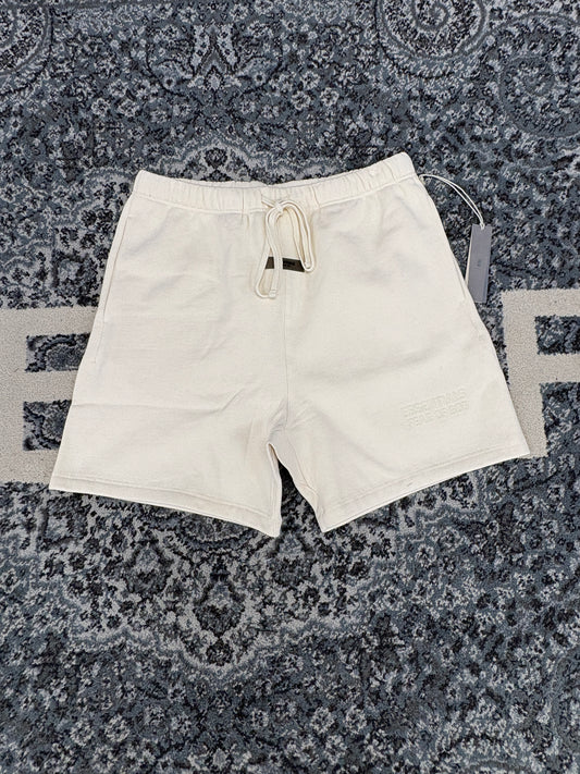Essentials Shorts Egg Shell