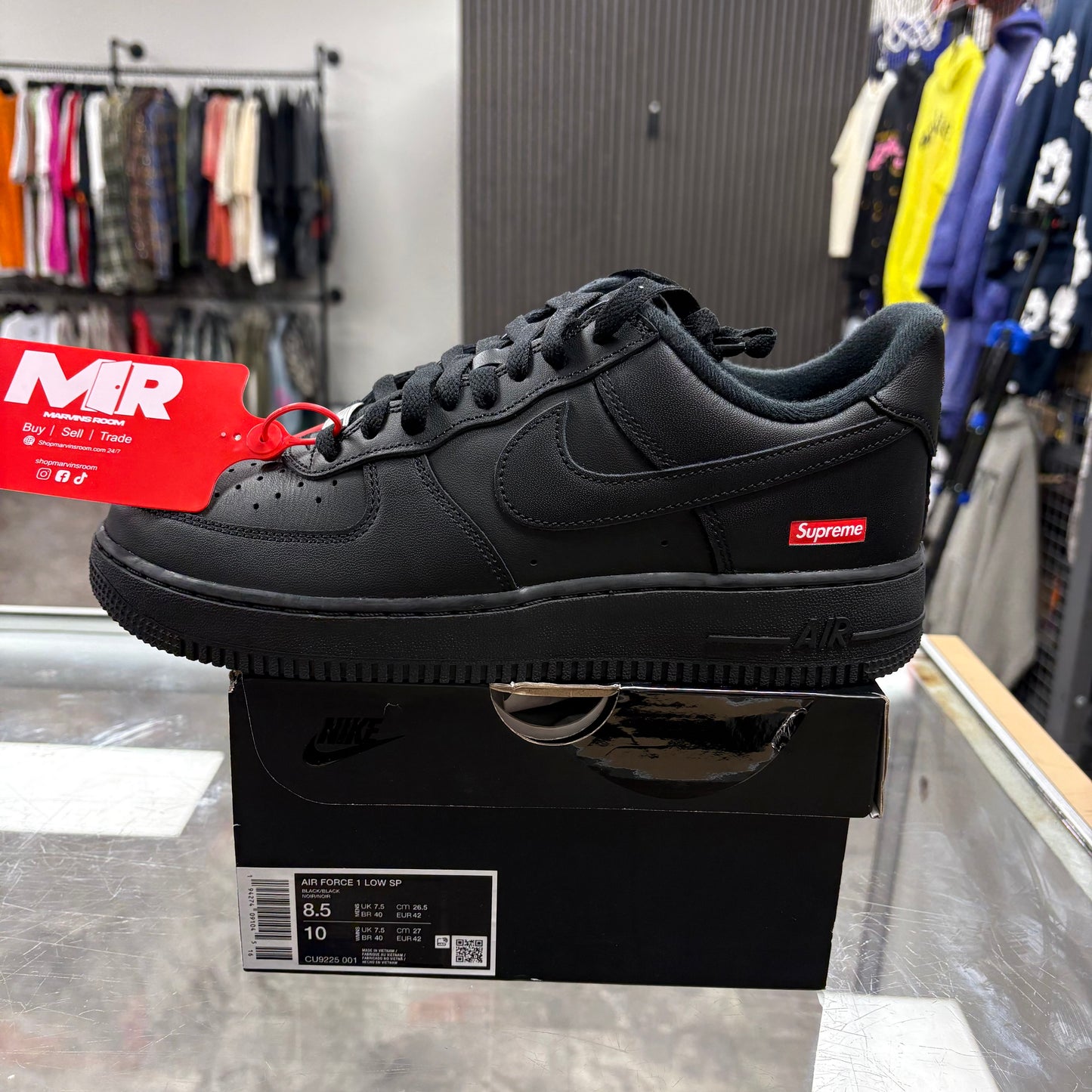 Nike Air Force 1 Low Supreme Black