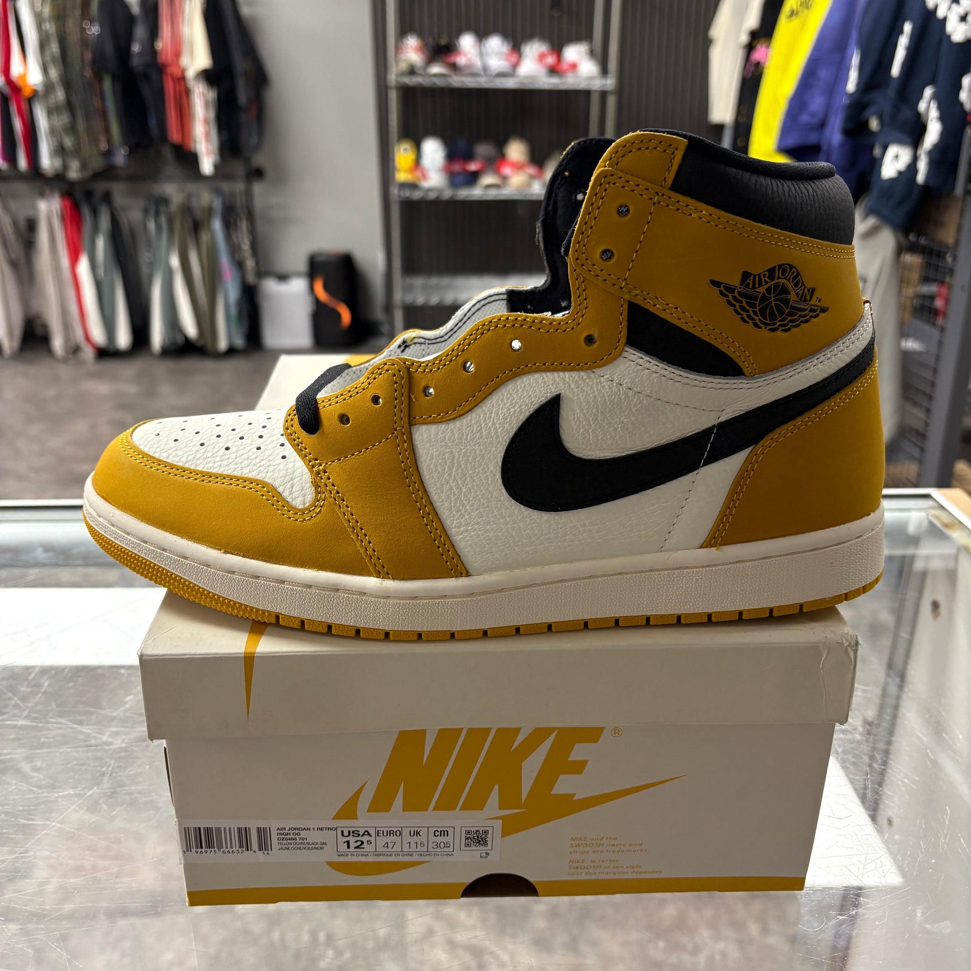 Air Jordan 1 Retro High OG Yellow Ochre