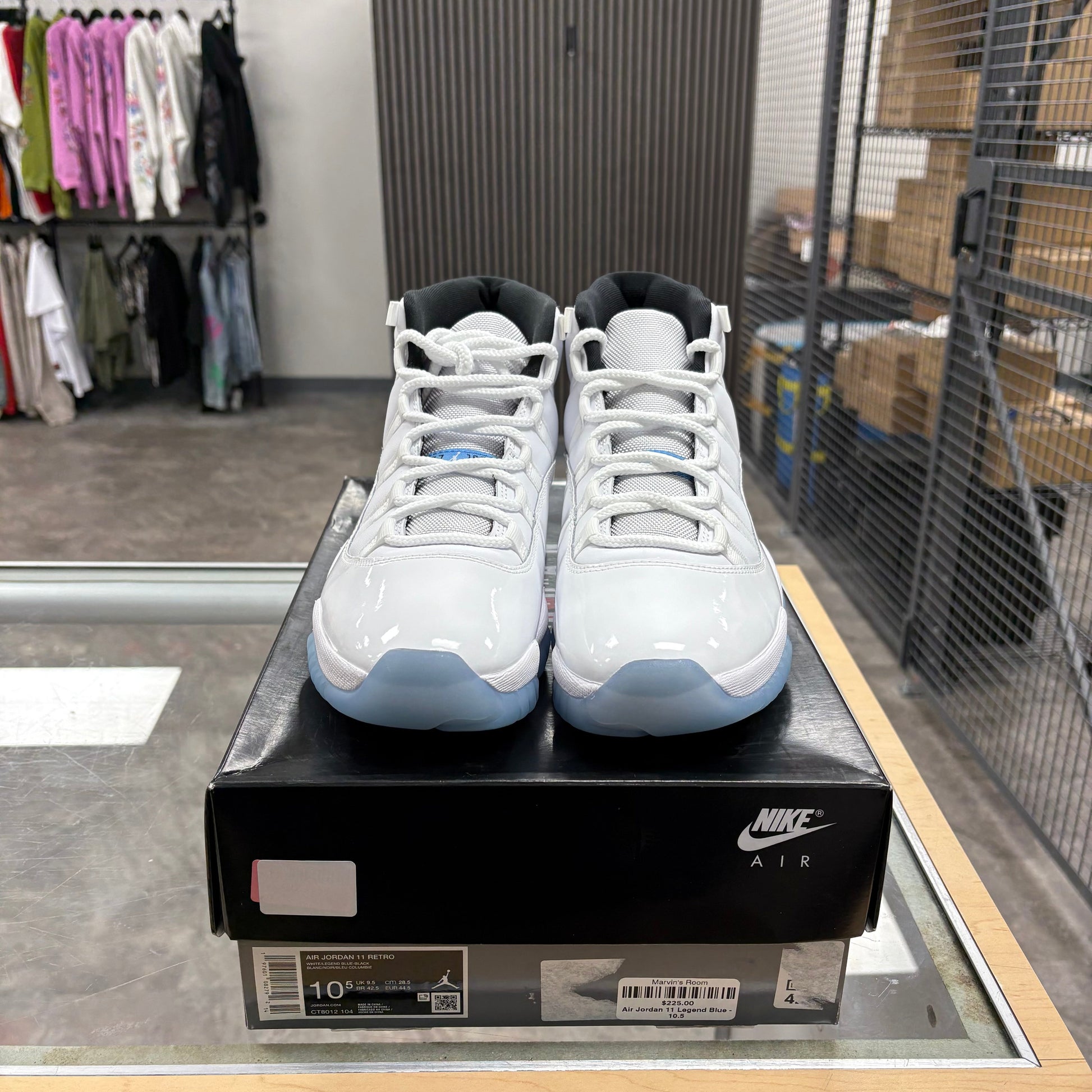 Jordan 11 Retro Legend Blue (2024)