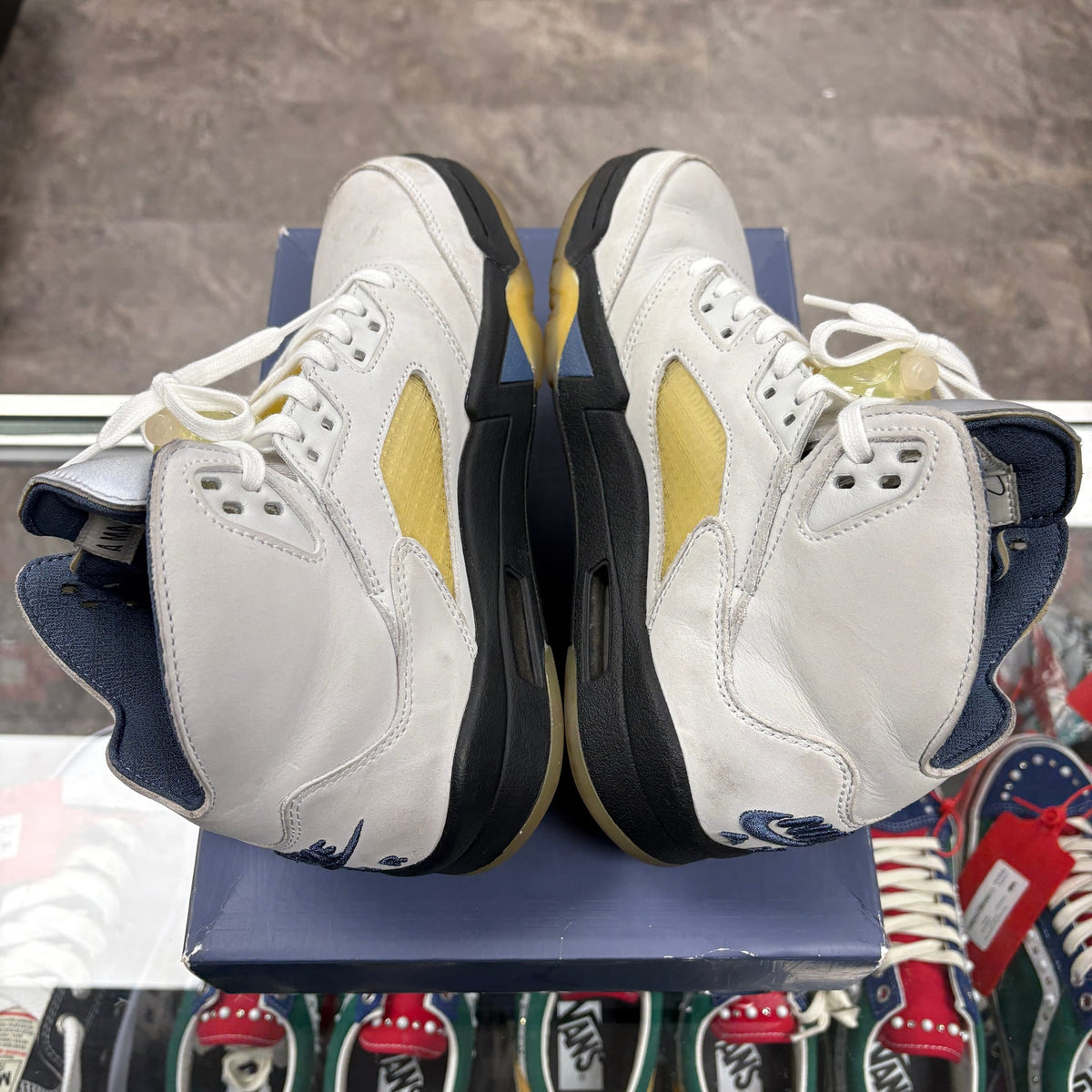 Jordan 5 Retro A Ma Maniére Dawn (Women's)