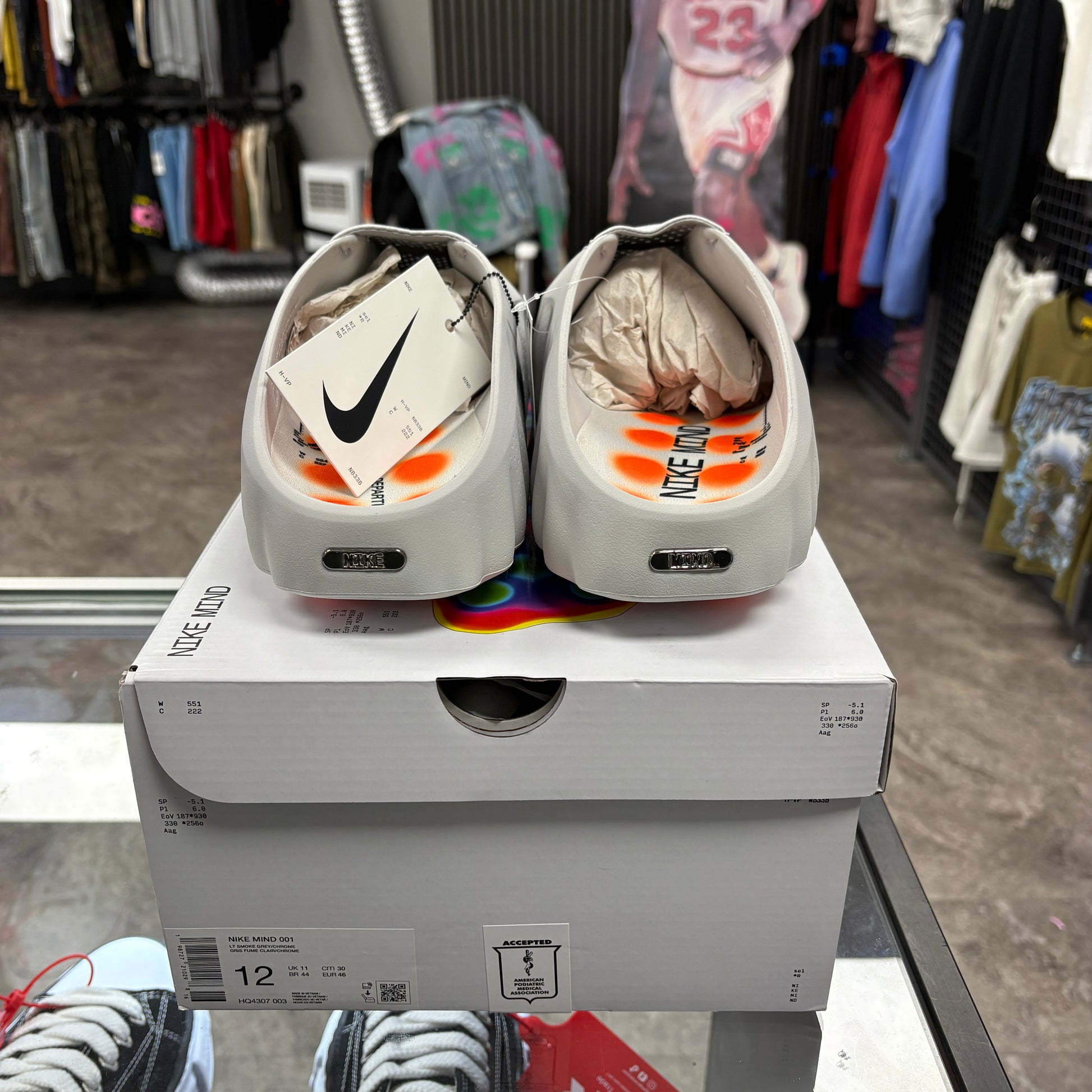 Nike Mind 001 Slide Light Smoke Grey