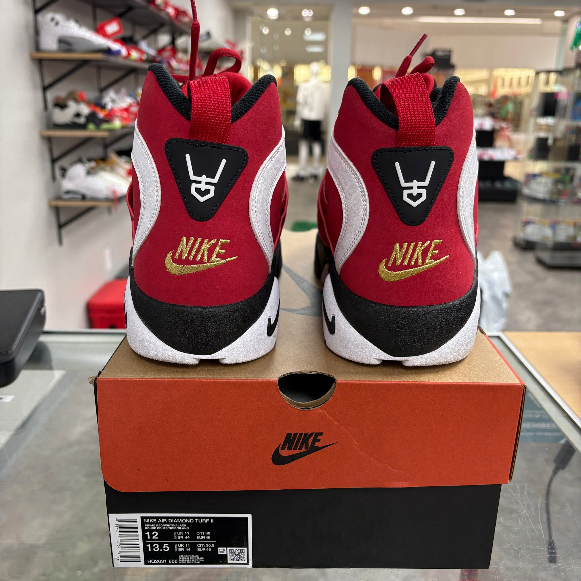 Nike Air Diamond Turf 2 Red Gold (2026)