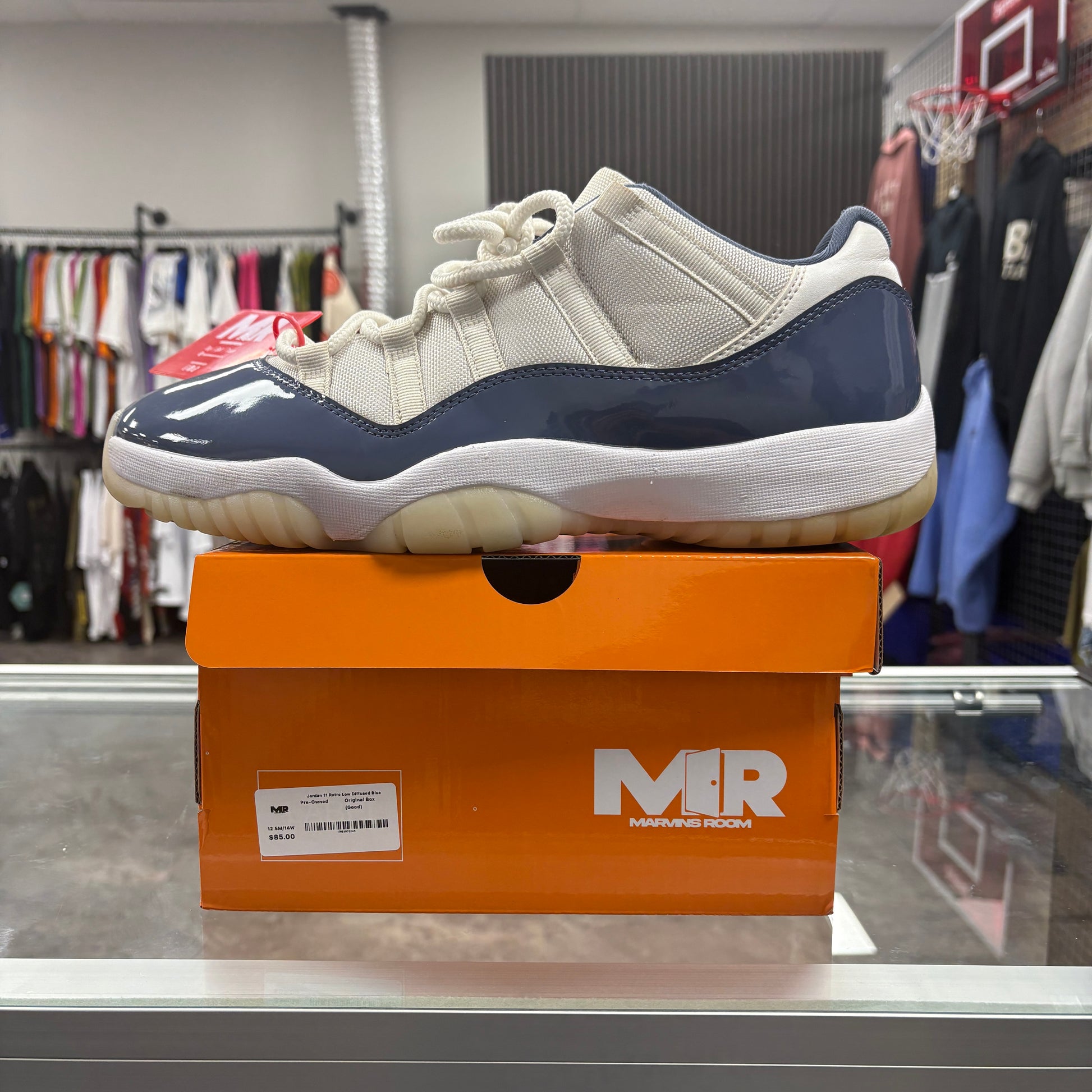 Jordan 11 Retro Low Diffused Blue