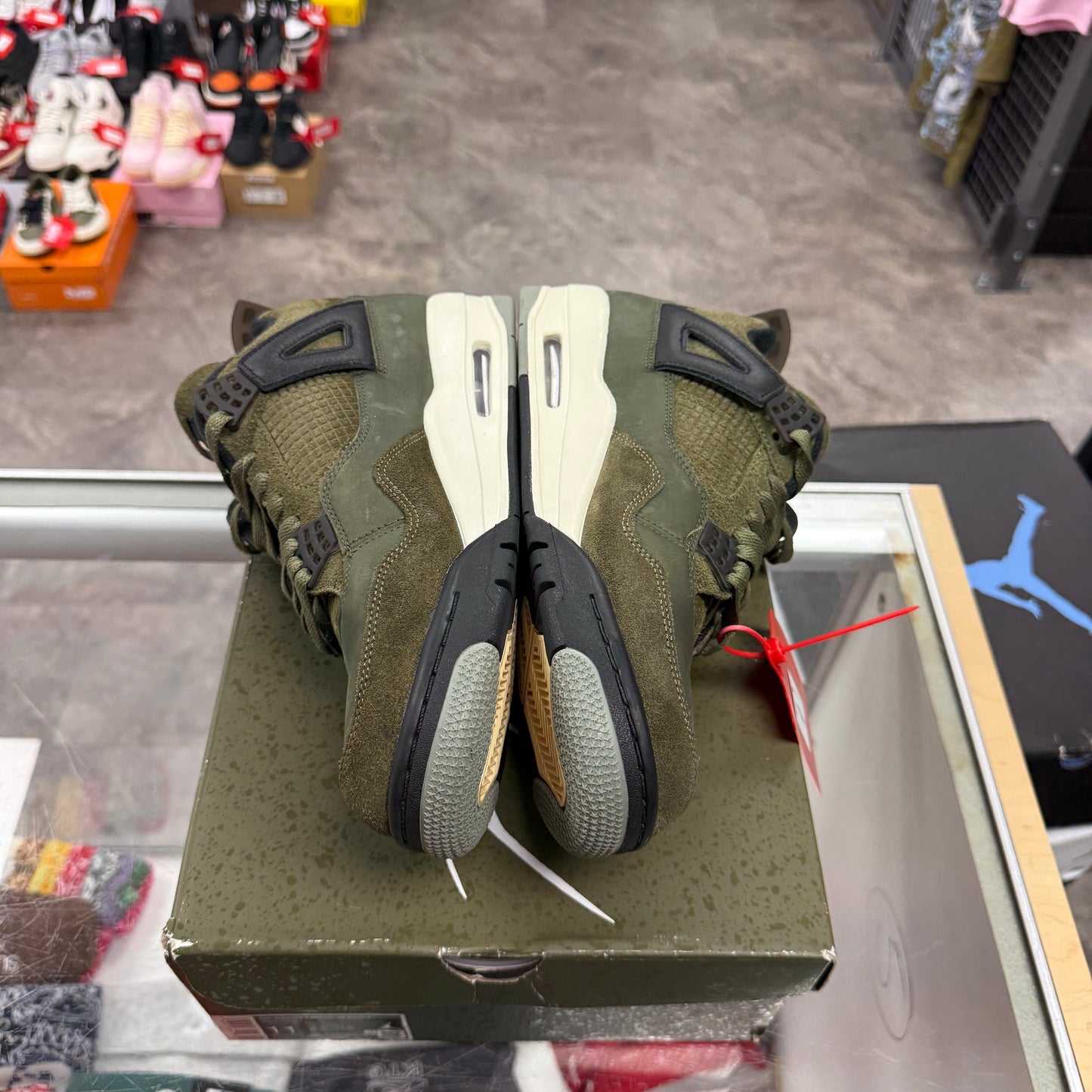 Jordan 4 Retro SE Craft Medium Olive