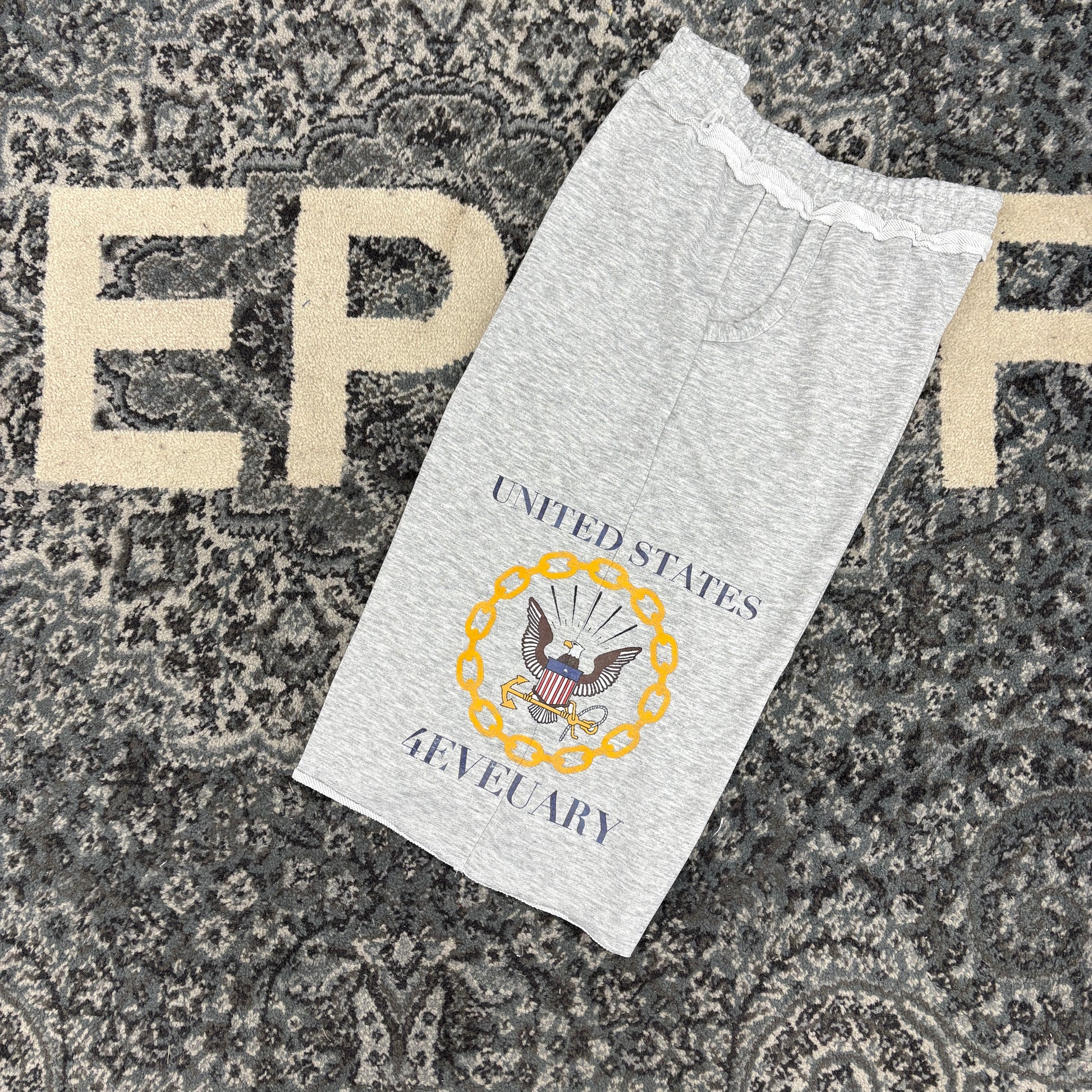 4eveuary United States 3/4 Shorts