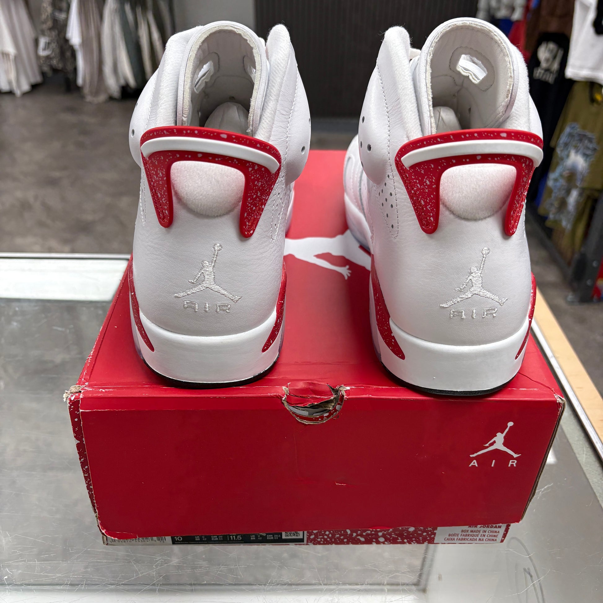 Jordan 6 Retro Red Oreo
