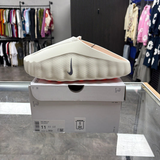 Nike Mind 001 Slide Sail (Women's)