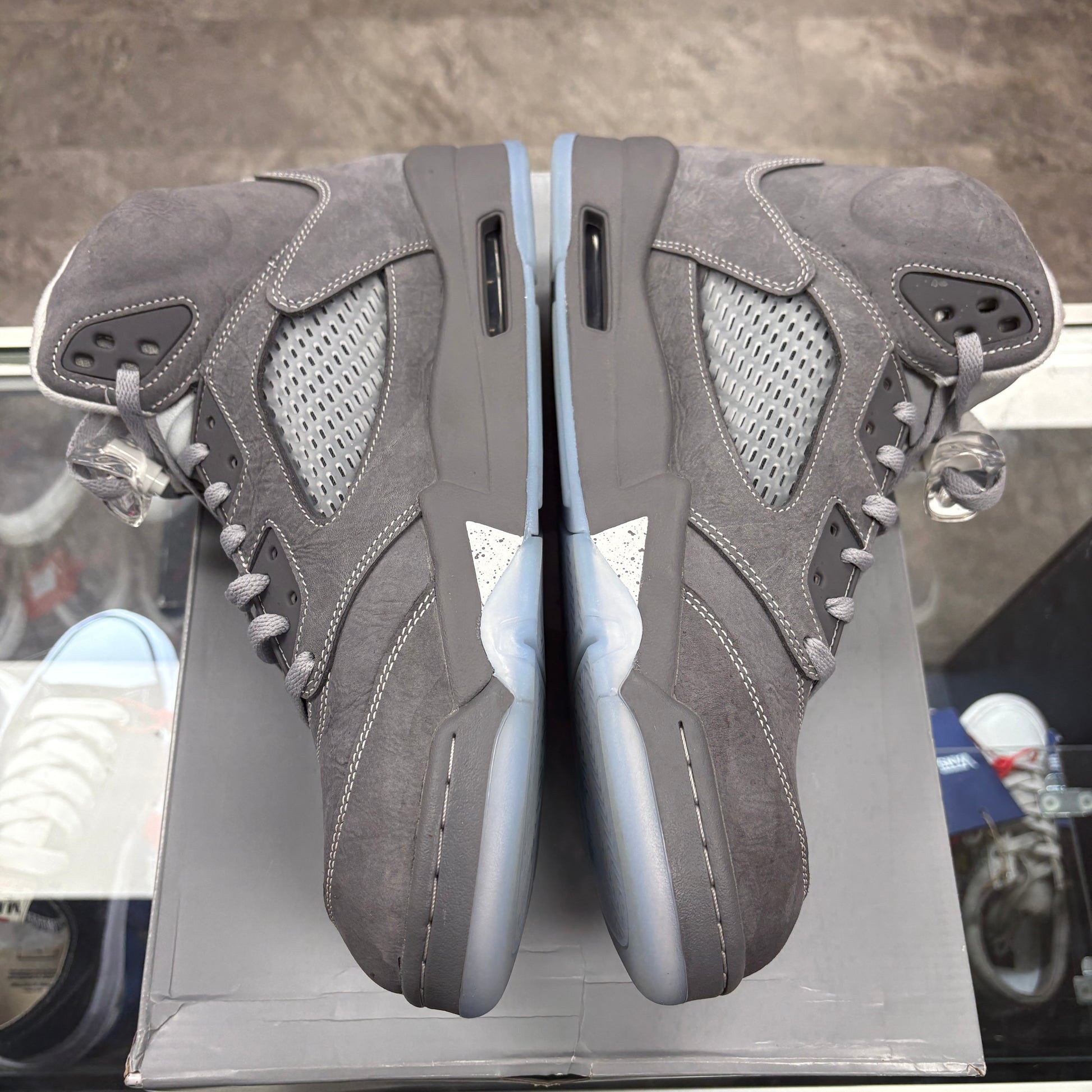 Jordan 5 Retro Wolf Grey (2026)