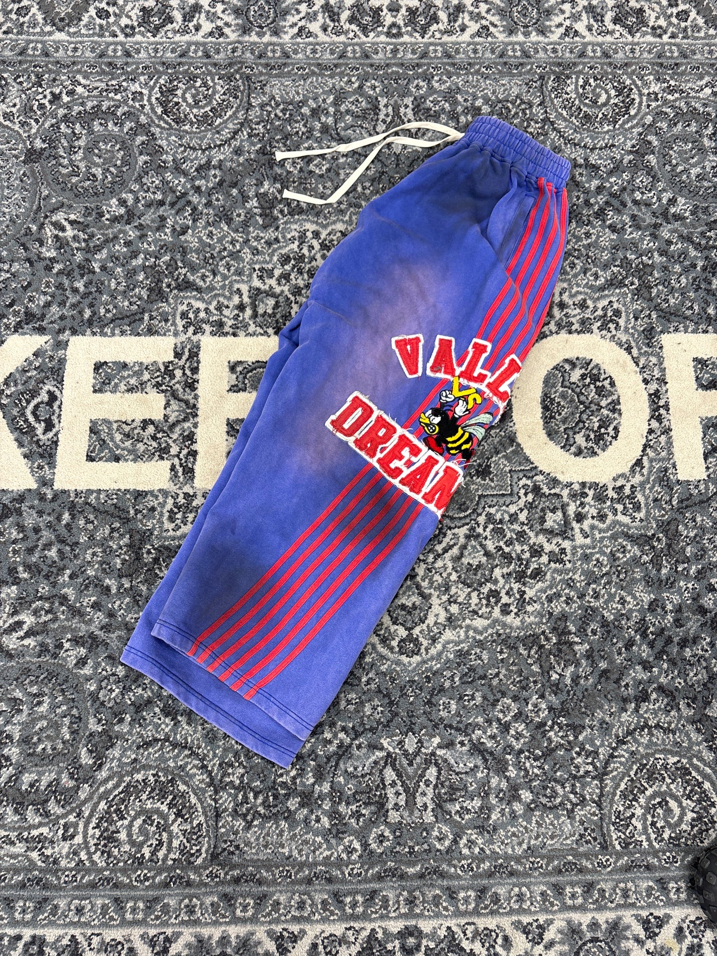 Vale Dreams Crest Sweatpants (Purple)
