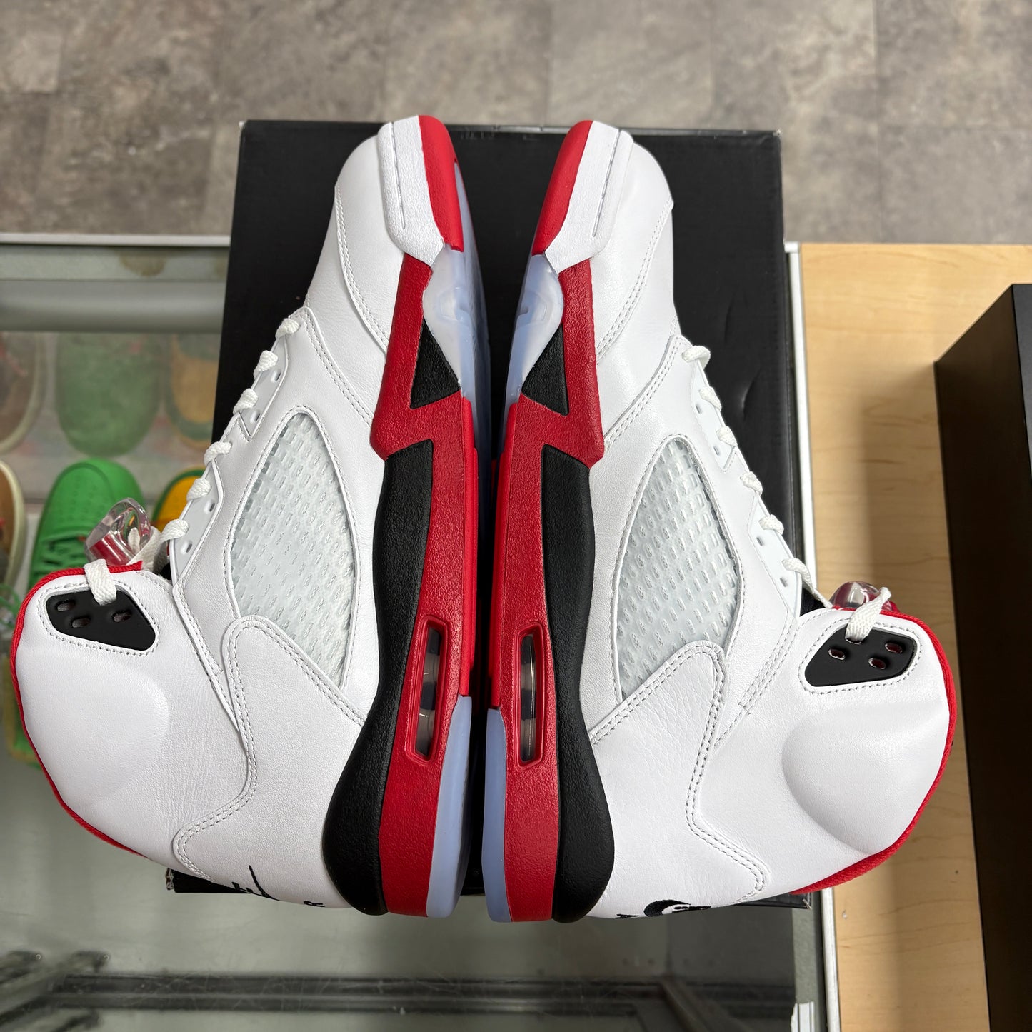 Jordan 5 Retro Fire Red Black Tongue (2025)