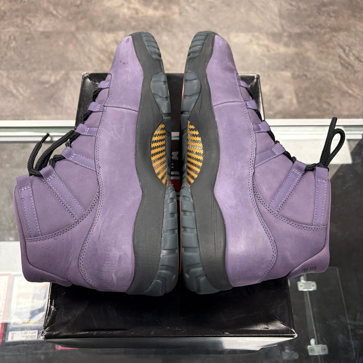 Jordan 11 Retro Mojave