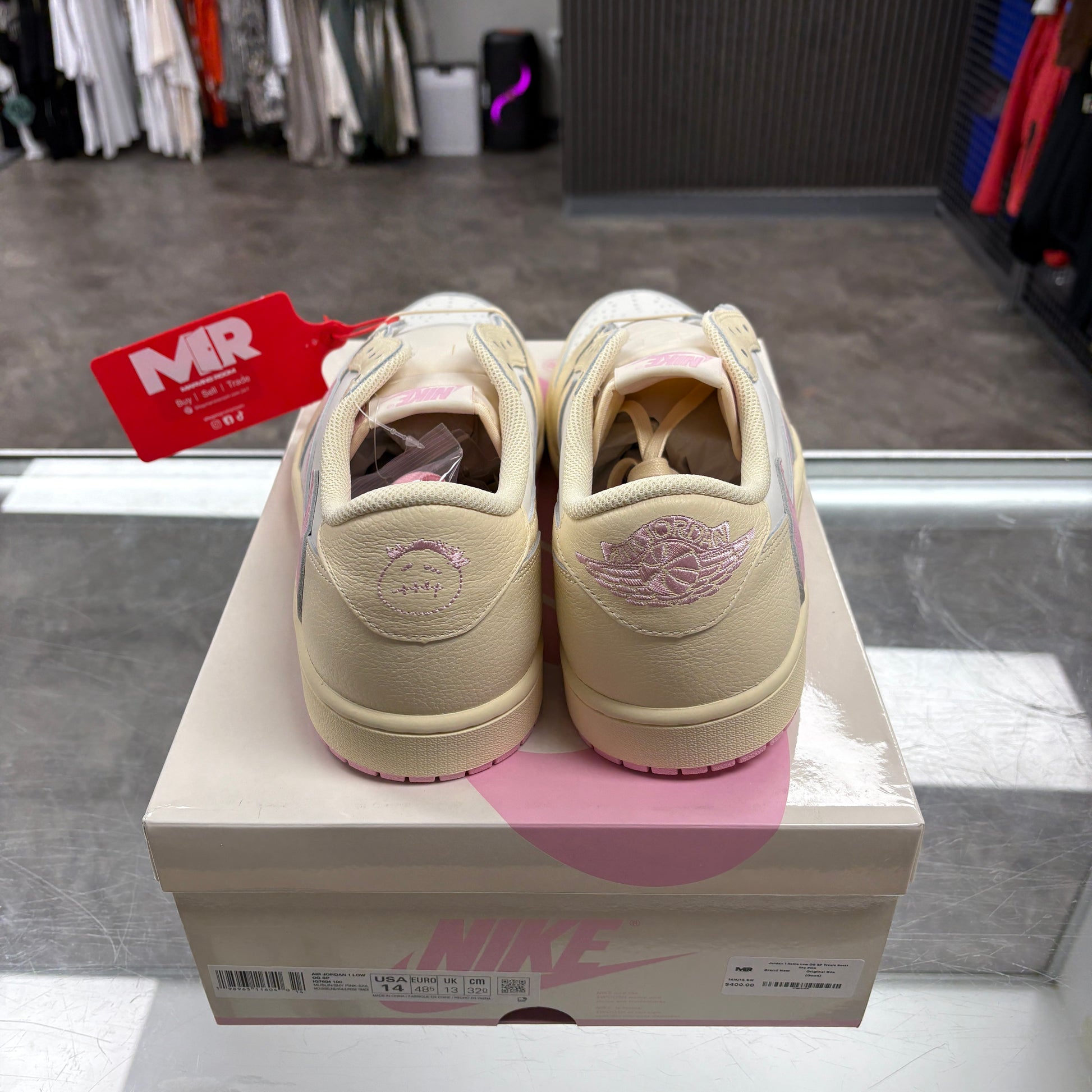Jordan 1 Retro Low OG SP Travis Scott Shy Pink