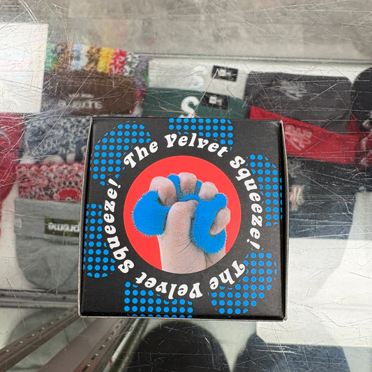 NeeDoh Flower Power Fuzz Ball Blue