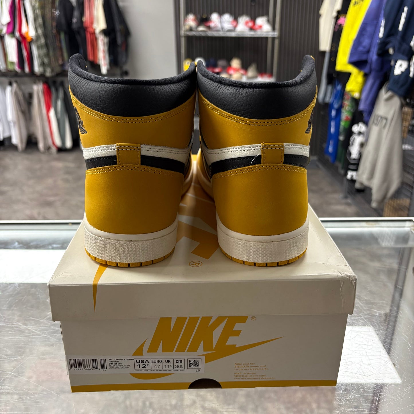 Air Jordan 1 Retro High OG Yellow Ochre
