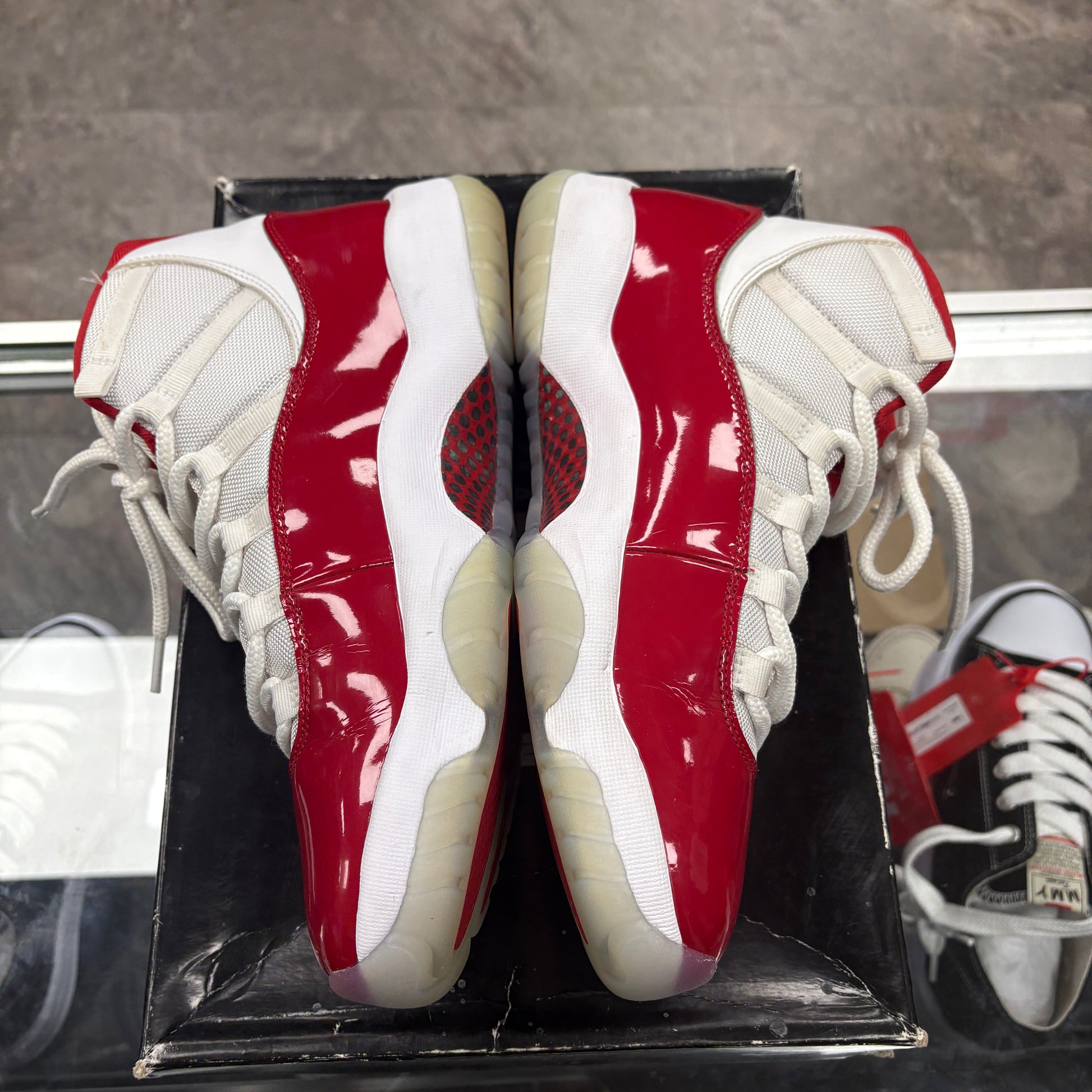 Jordan 11 Retro Cherry (2022)