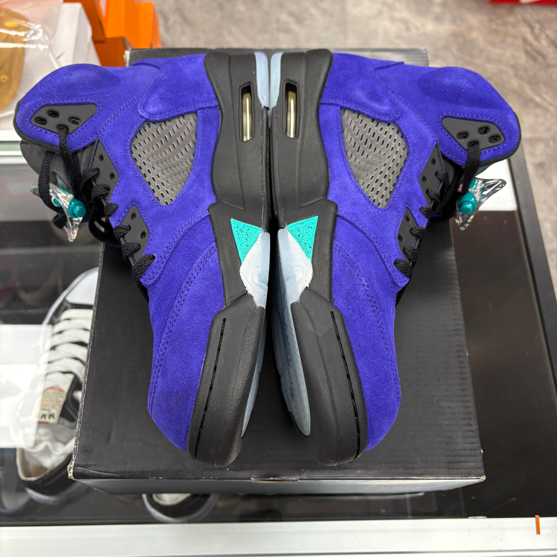 Jordan 5 Retro Alternate Grape