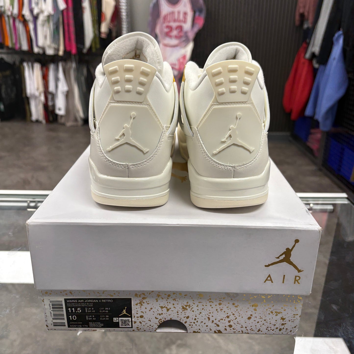 Jordan 4 Retro Metallic Gold (Women's)