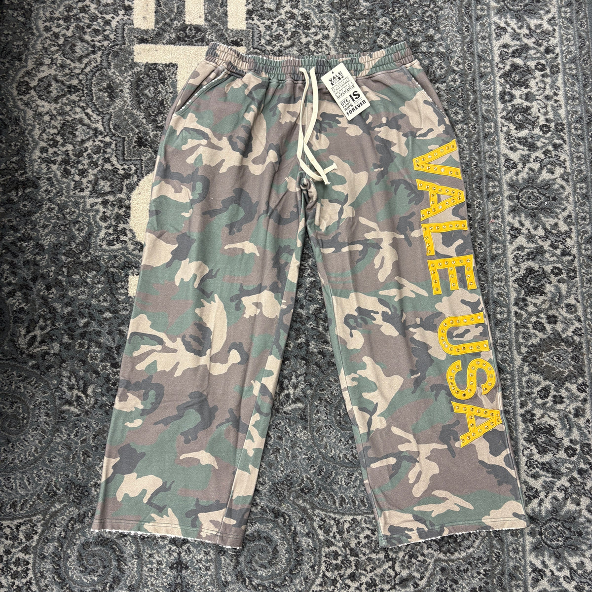 Vale Camo Sweats