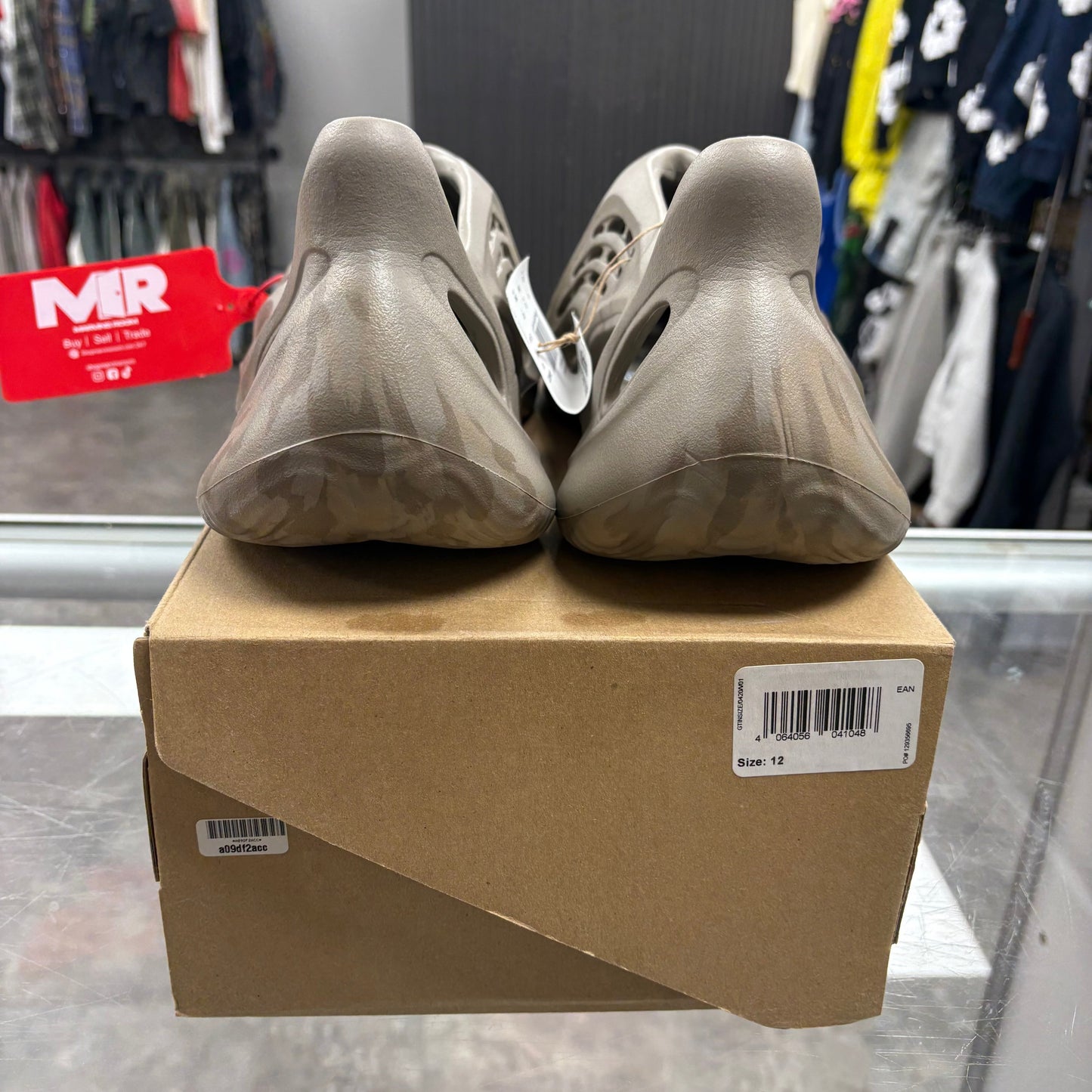 Adidas Yeezy Foam RNNR Stone Sage
