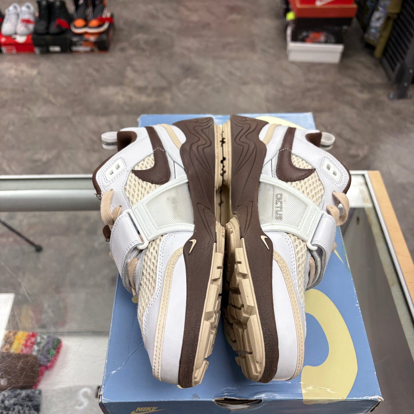 Nike Zoom Field Jaxx Travis Scott Light Chocolate
