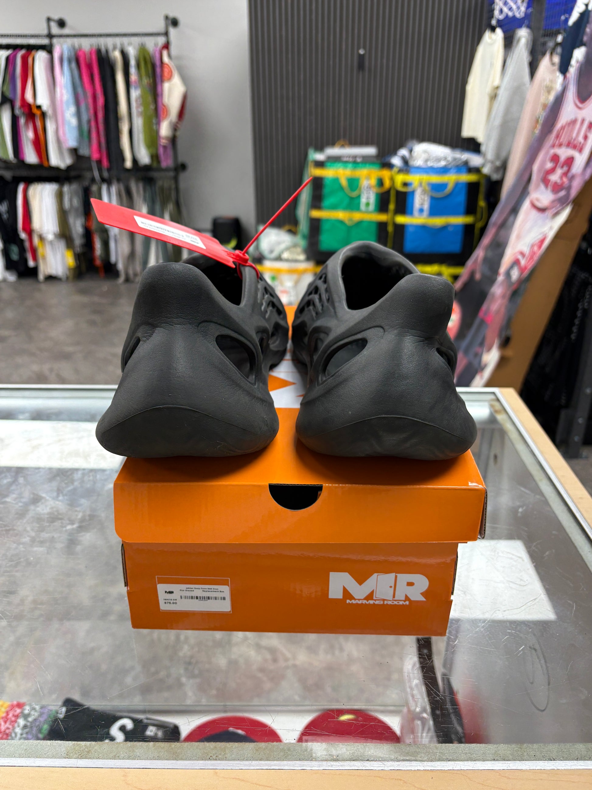 adidas Yeezy Foam RNR Onyx