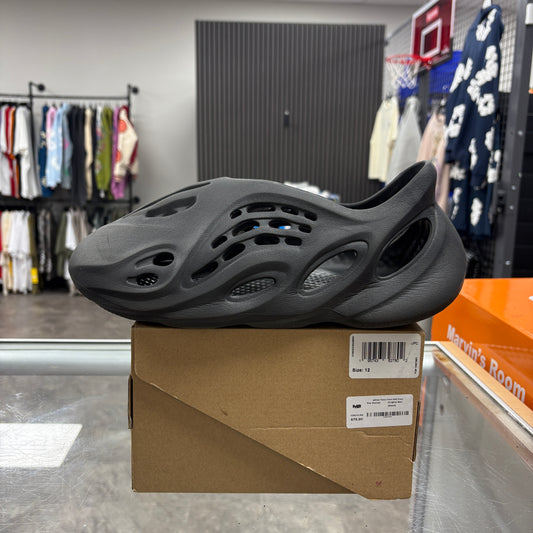 adidas Yeezy Foam RNR Onyx