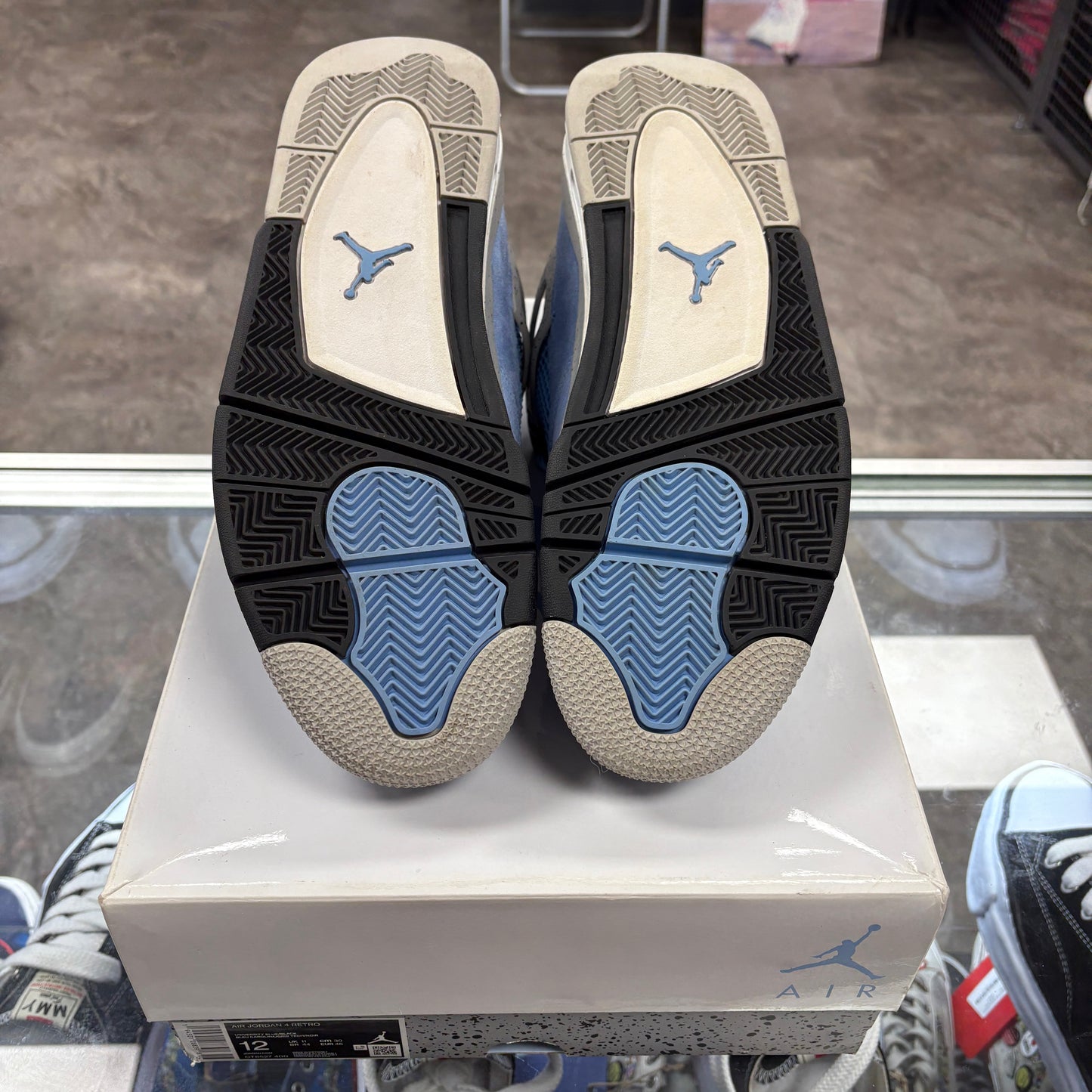 Jordan 4 Retro University Blue