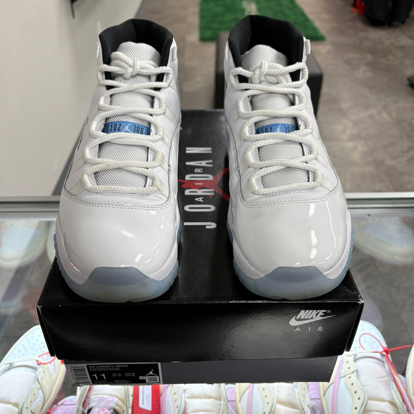 Jordan 11 Retro Legend Blue (2024)