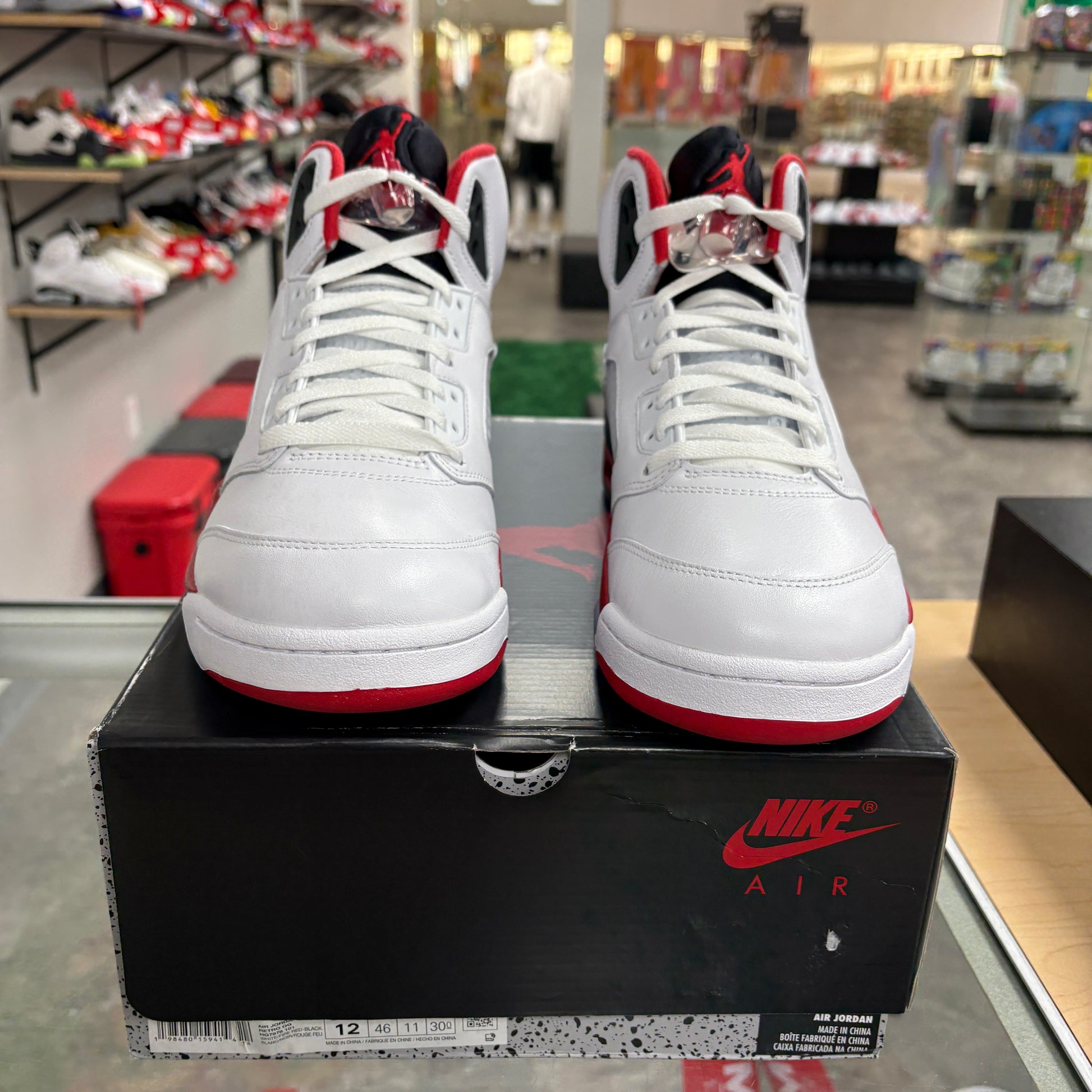Jordan 5 Retro Fire Red Black Tongue (2025)