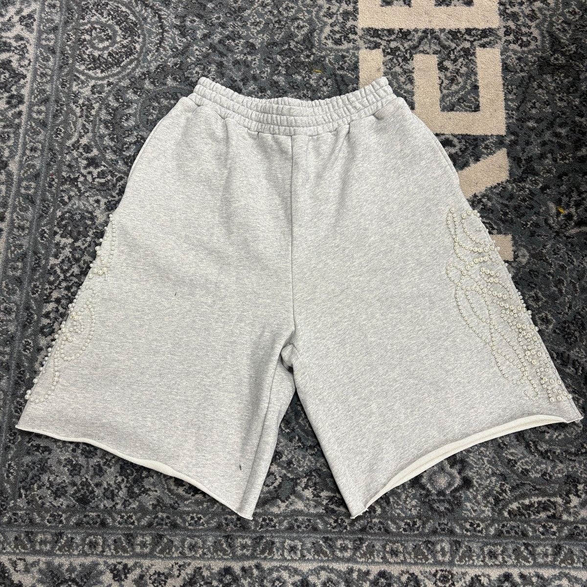 Righteous Script Pearl 3/4 Shorts