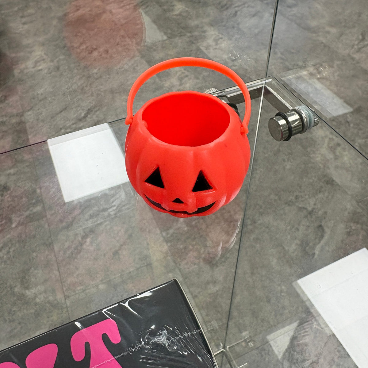 NeeDoh Funky Frights Squish-O-Ween Jack-O-Lantern Bucket