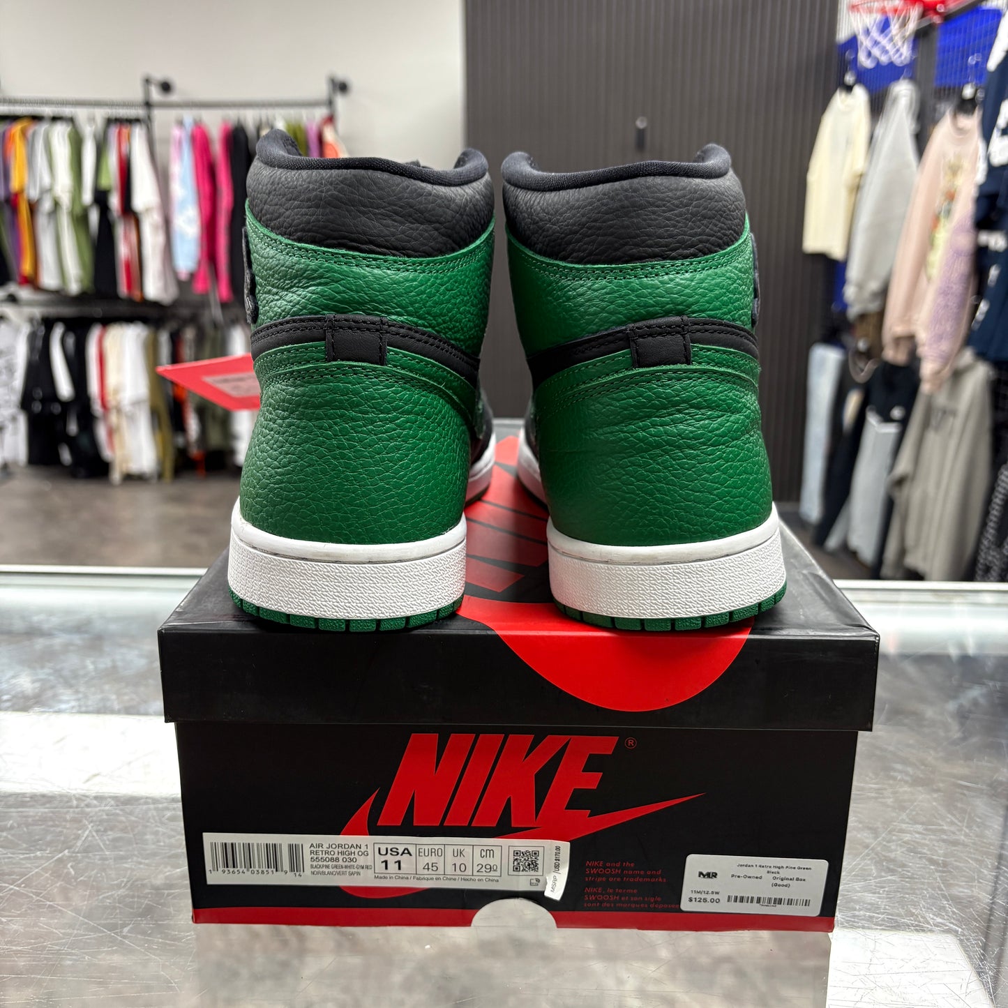 Air Jordan 1 Retro High Pine Green