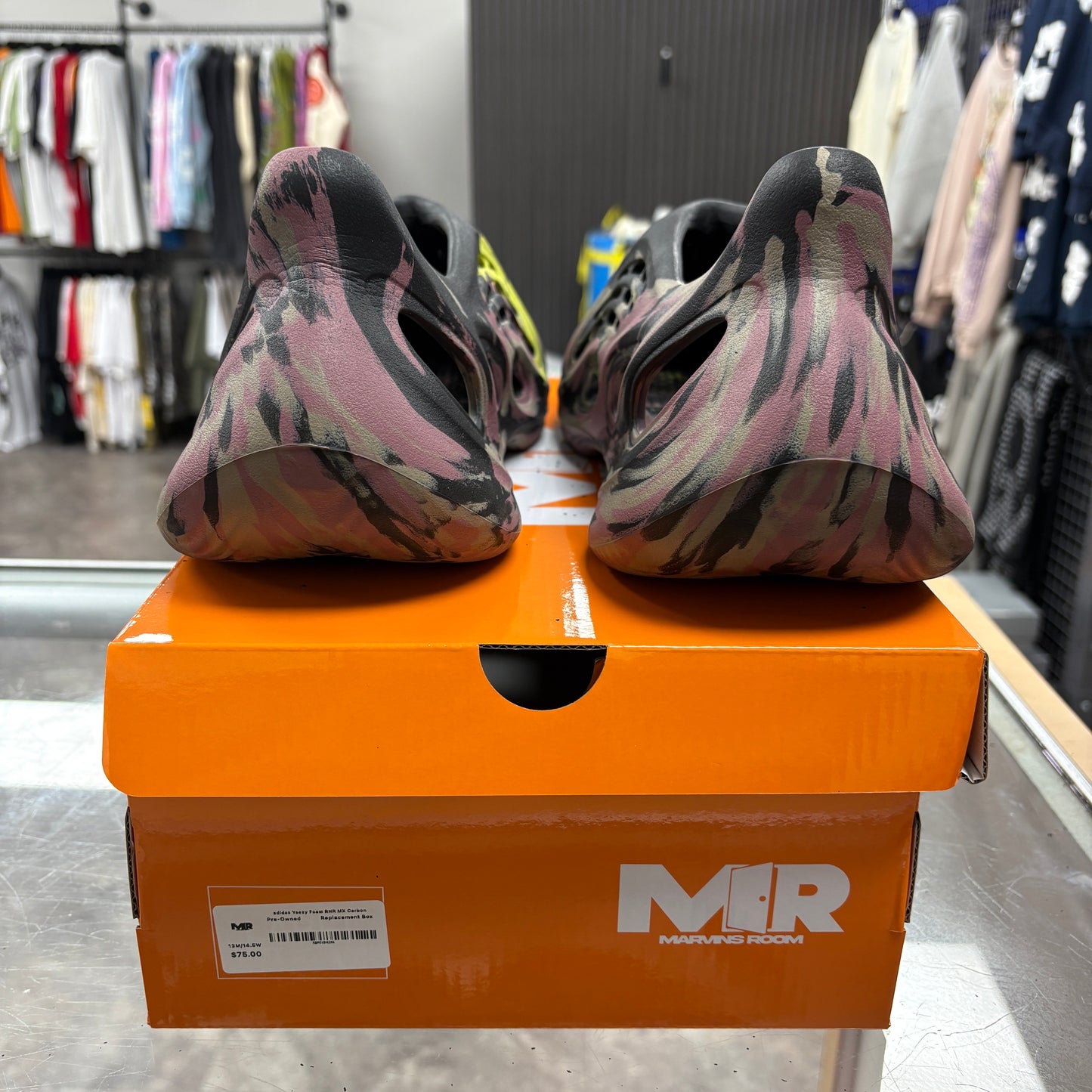 adidas Yeezy Foam RNR MX Carbon