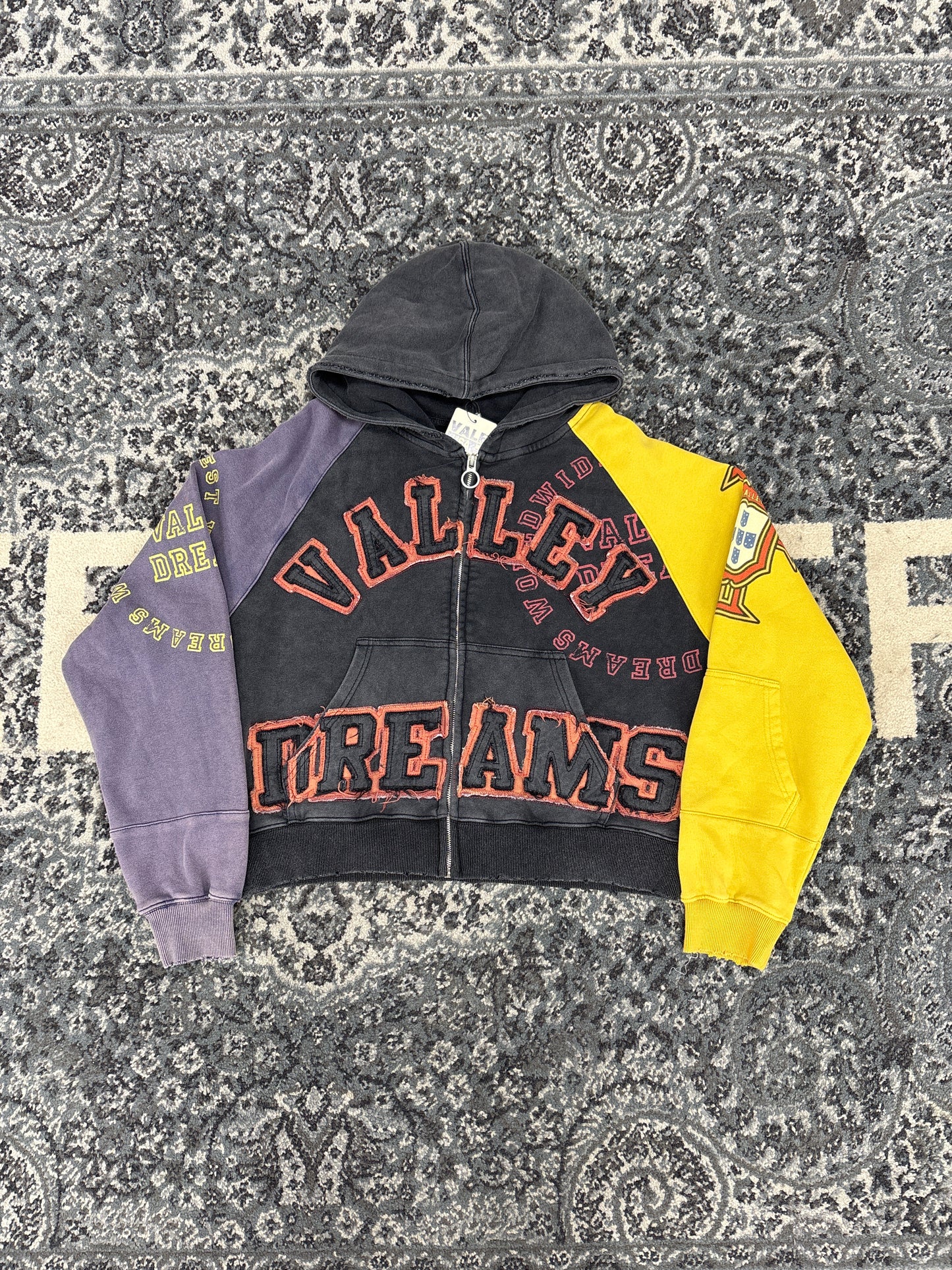 Vale Crest Multicolor Zip Up