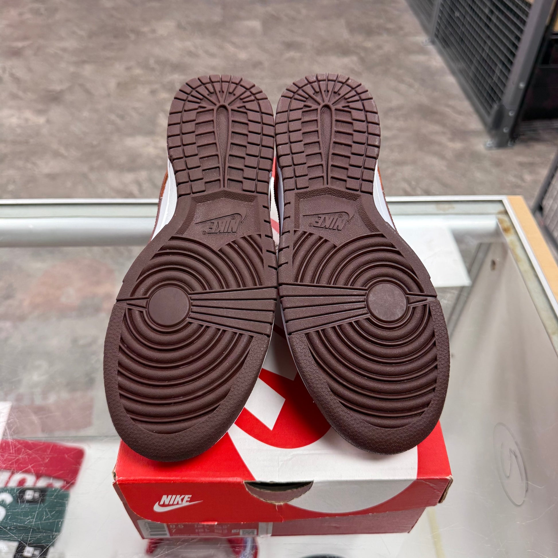 Nike Dunk Low Bronze Eclipse