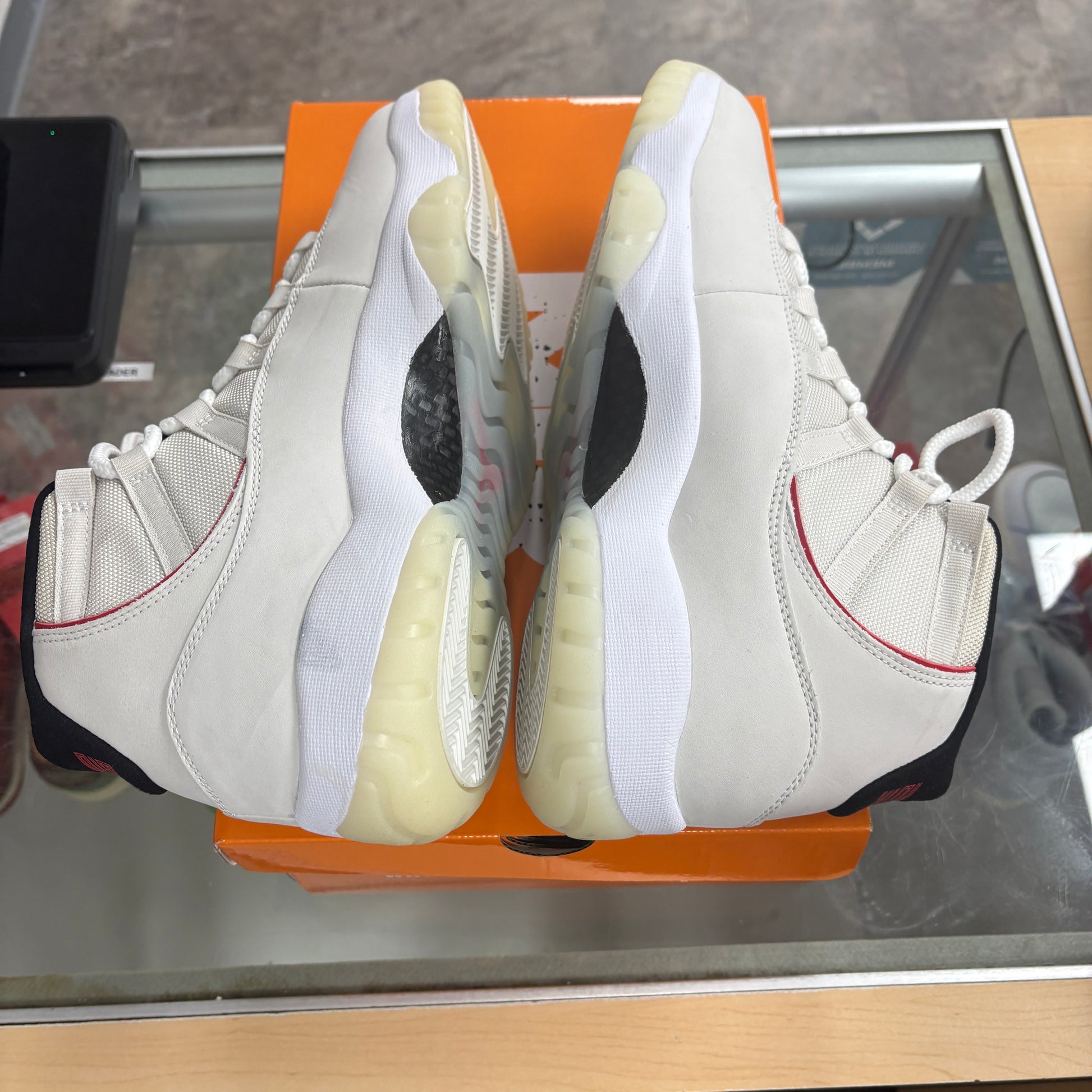 Jordan 11 Retro Platinum Tint