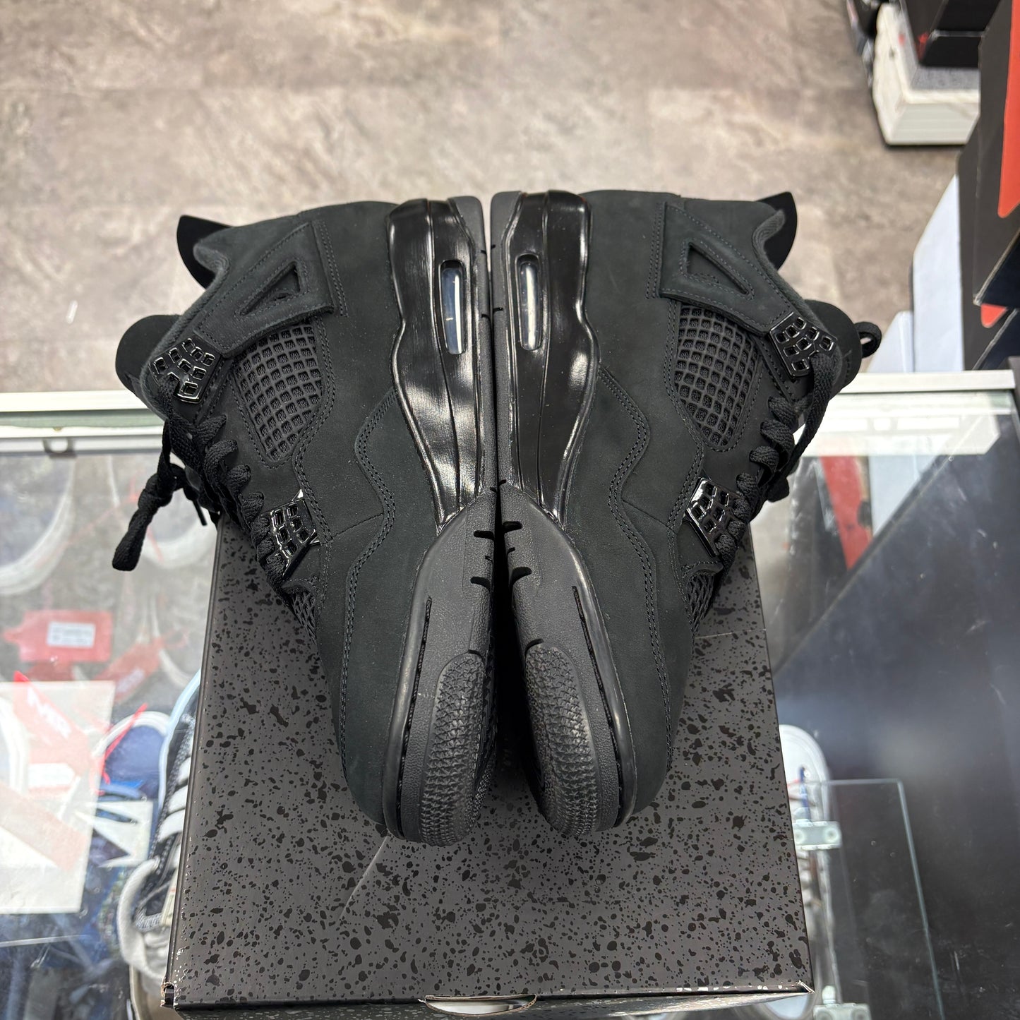 Jordan 4 Retro Black Cat (2025)