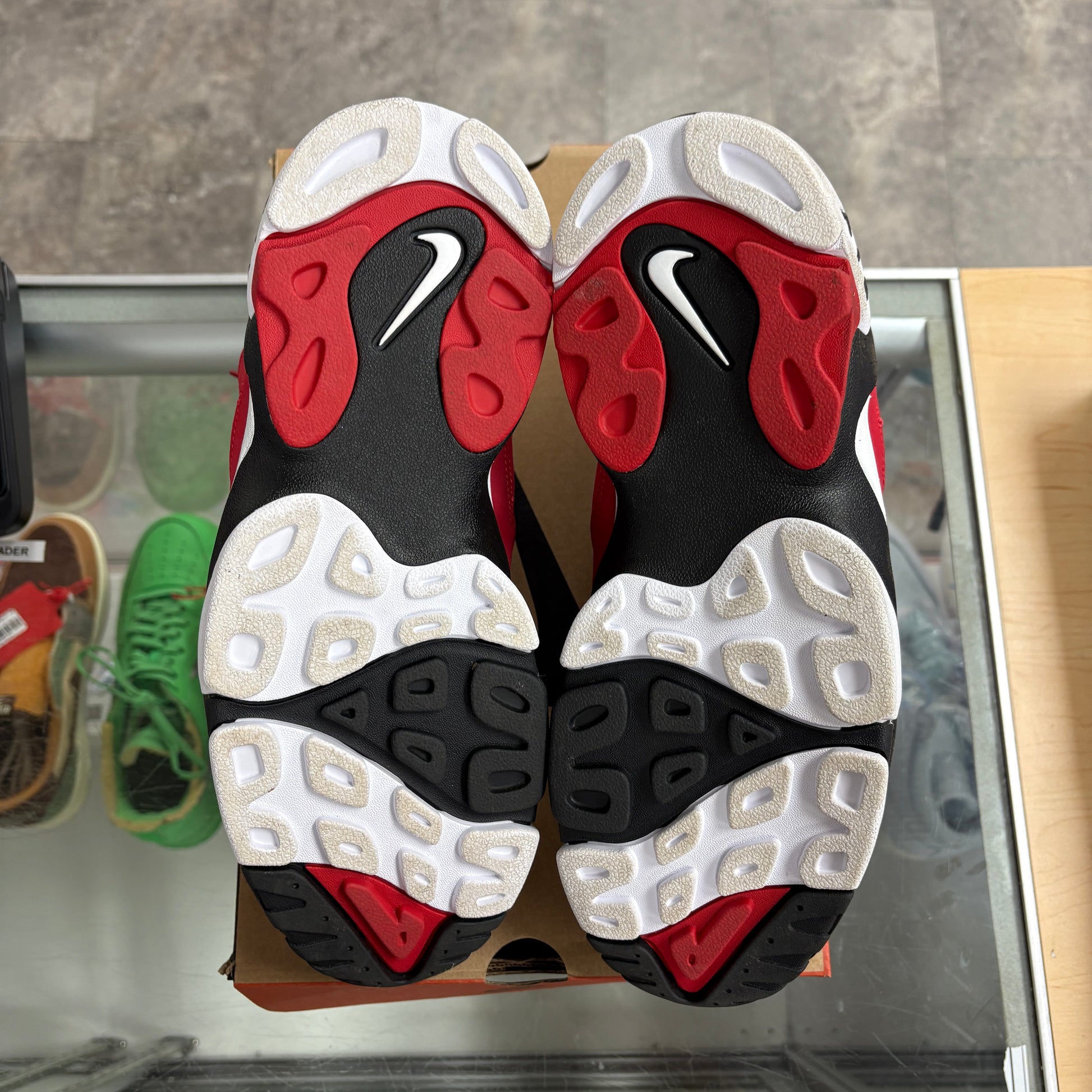 Nike Air Diamond Turf 2 Red Gold (2026)