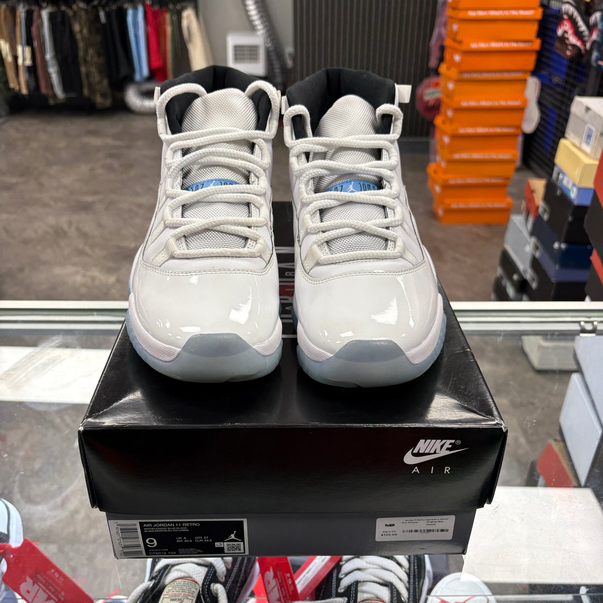 Jordan 11 Retro Legend Blue (2024)